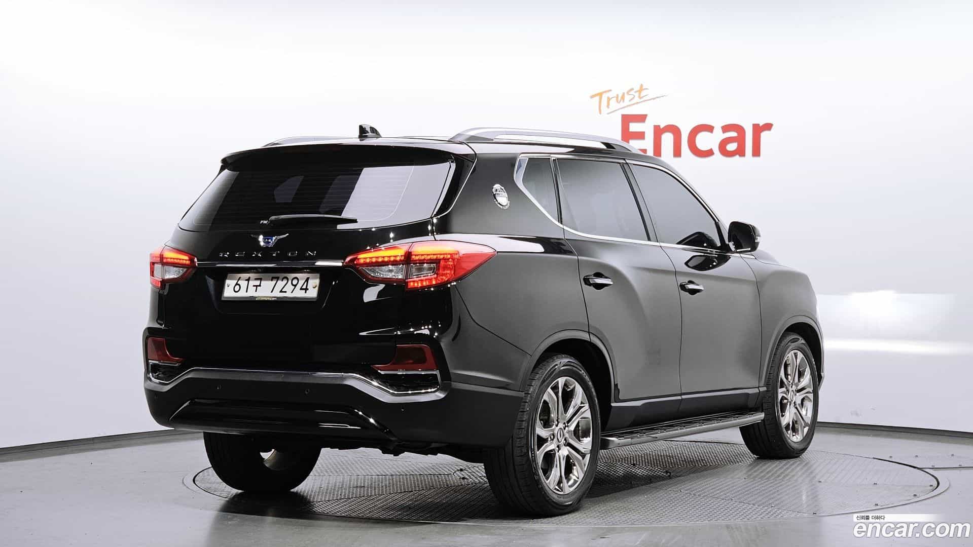 Rexton KG Mobility 2018.0-OUTER-002