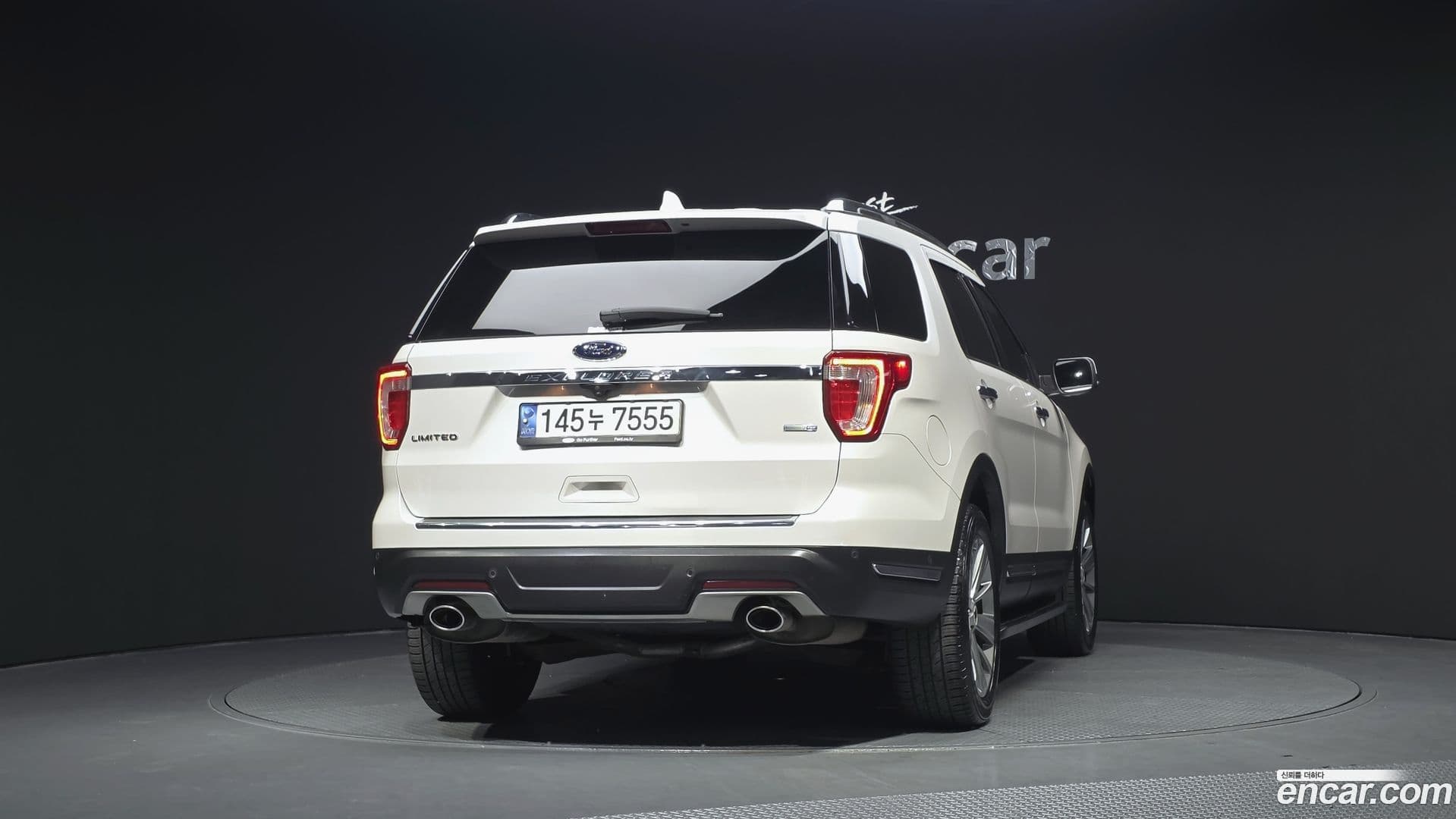 Main__Slider__Photo:Explorer Ford 2018.5-3
