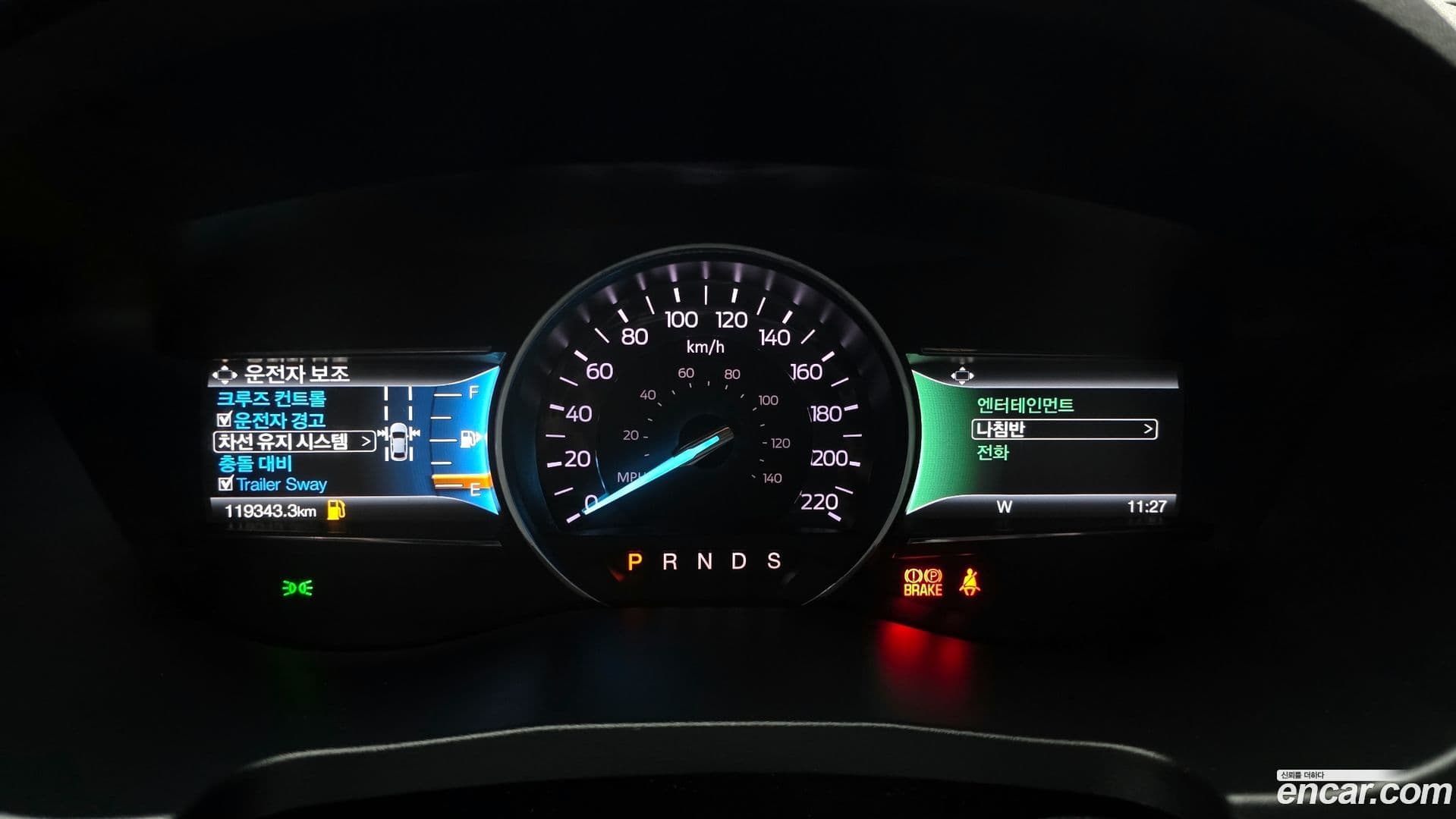 Main__Slider__Photo:Explorer Ford 2018.5-7