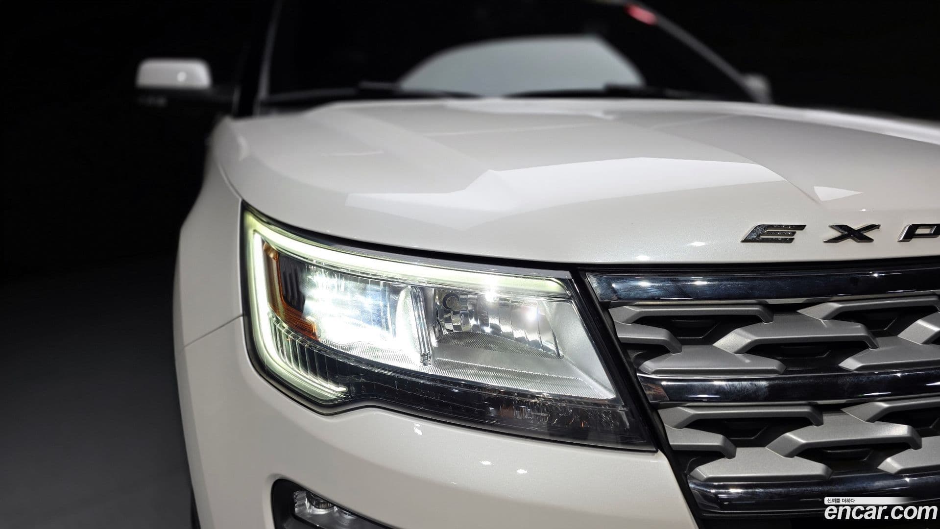 Main__Slider__Photo:Explorer Ford 2018.5-21