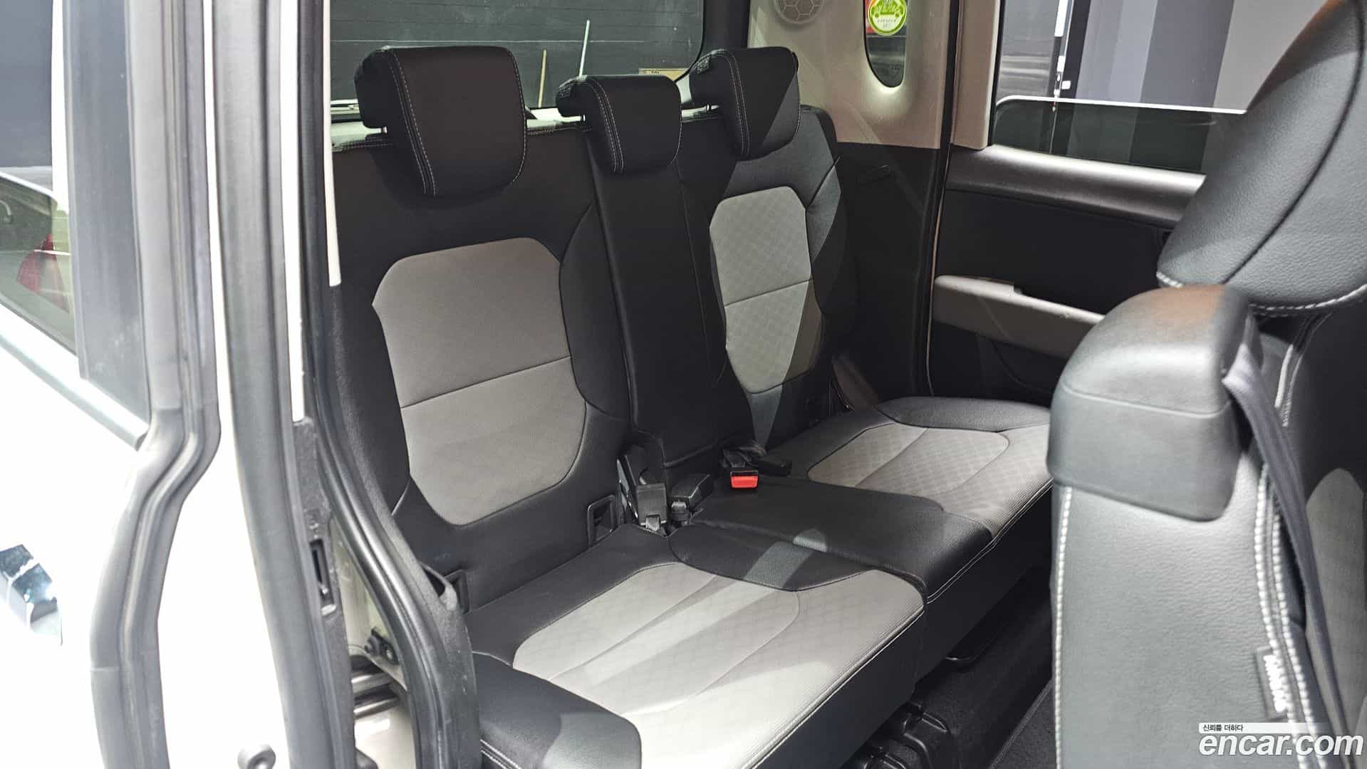 RAY Kia 2022.2-INNER-036