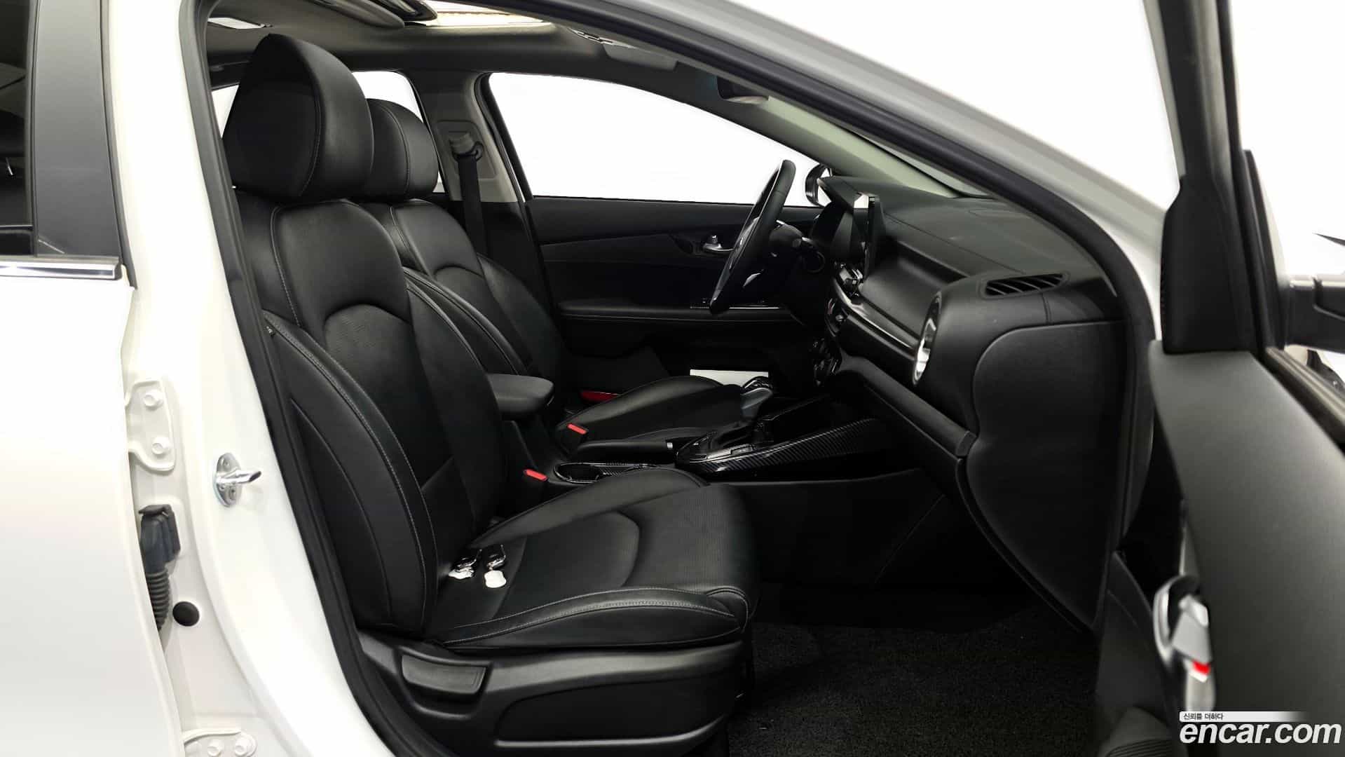 K3 Kia 2021.2-INNER-036