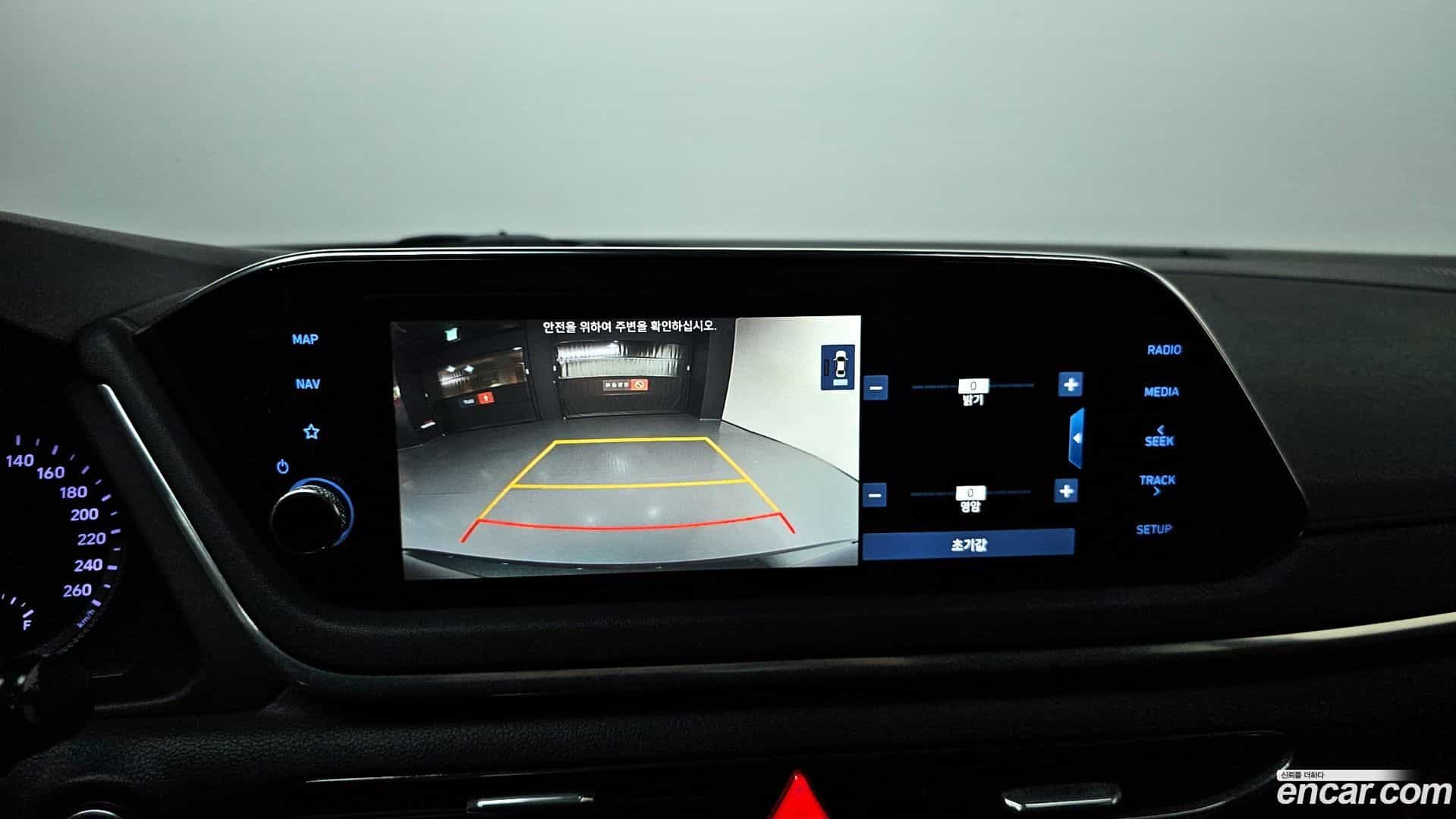 Sonata Hyundai 2019.6-OPTION-018