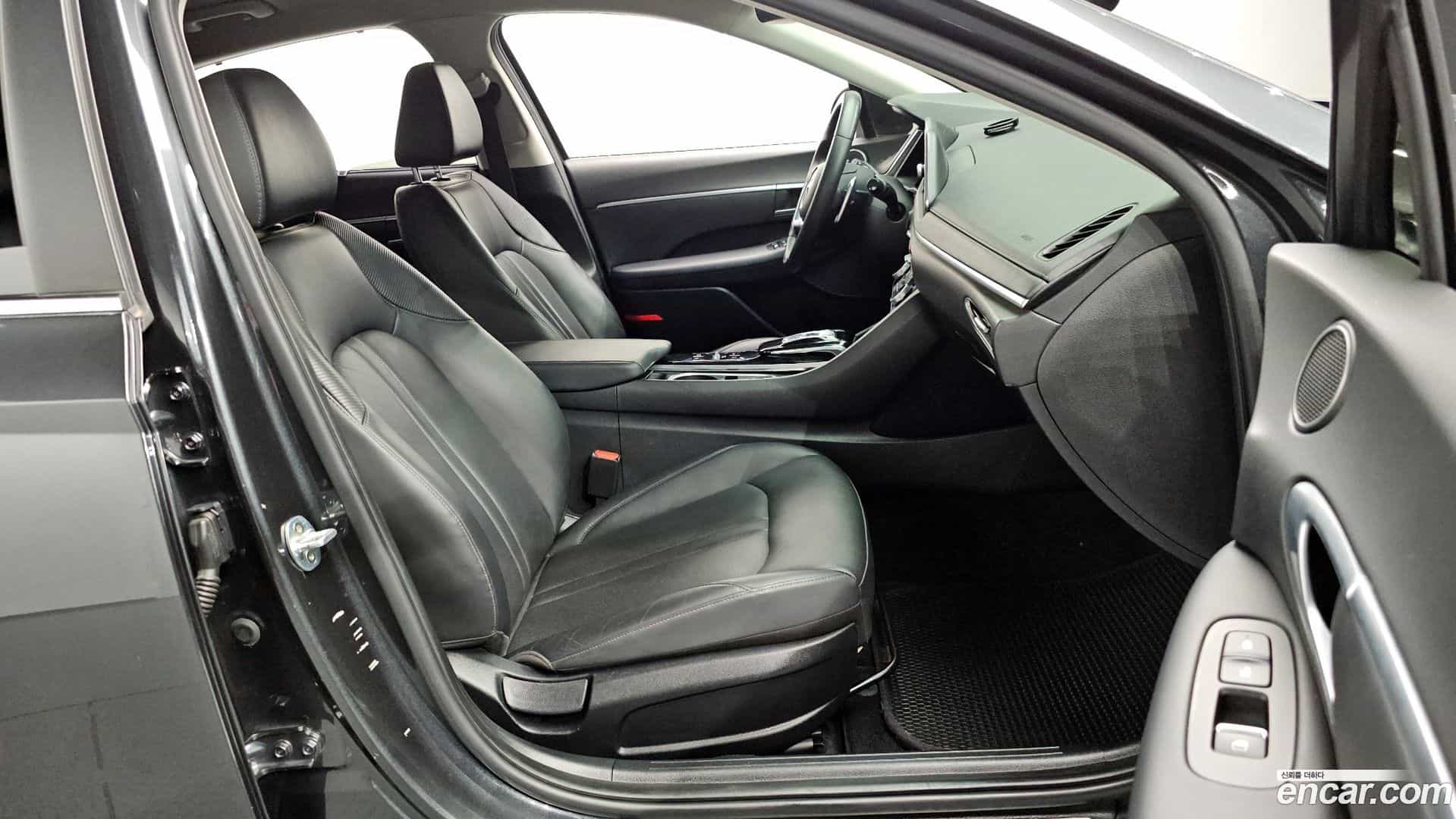 Sonata Hyundai 2019.6-INNER-036