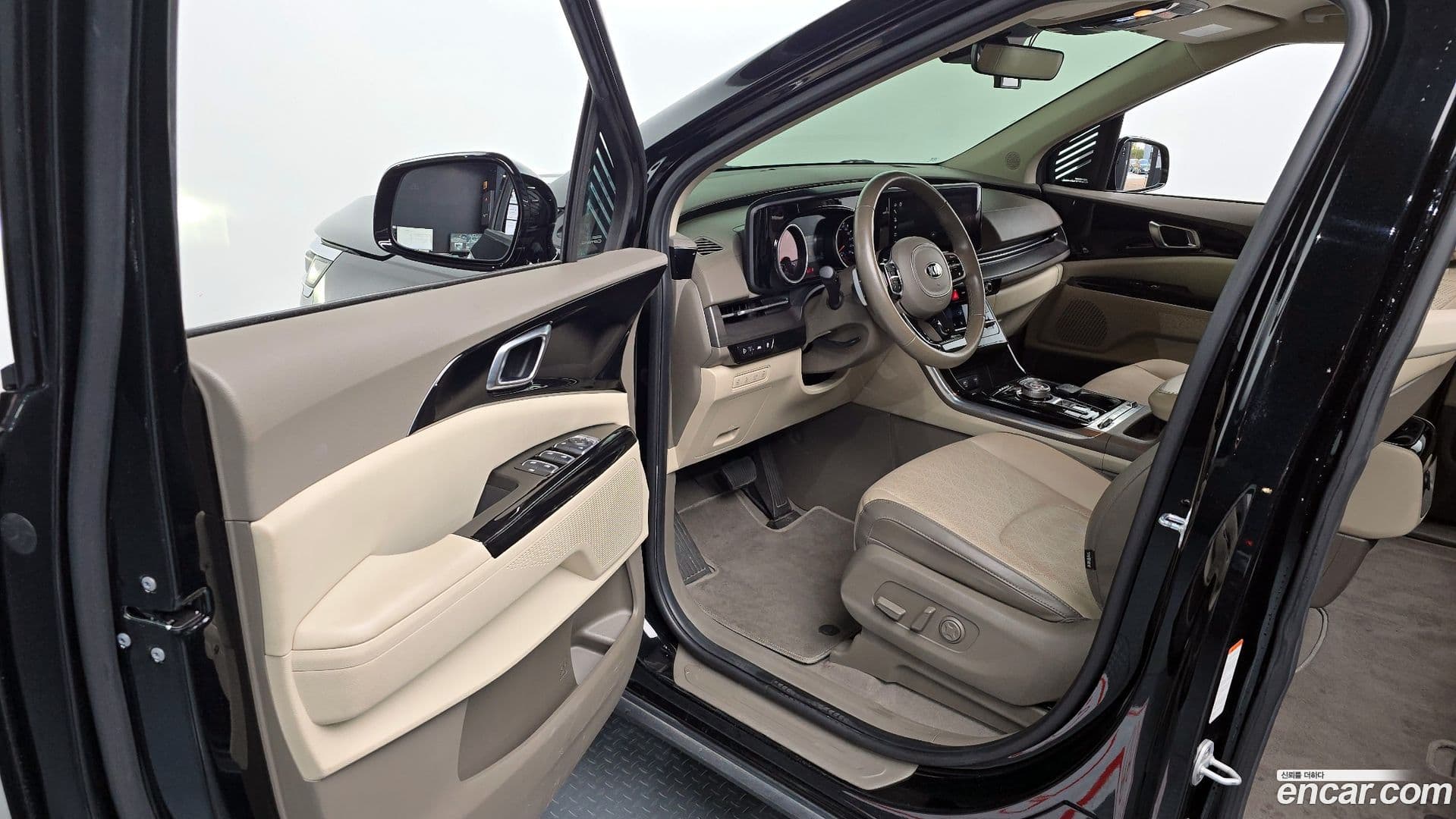 Main__Slider__Photo:Canival Kia 2020.11-9