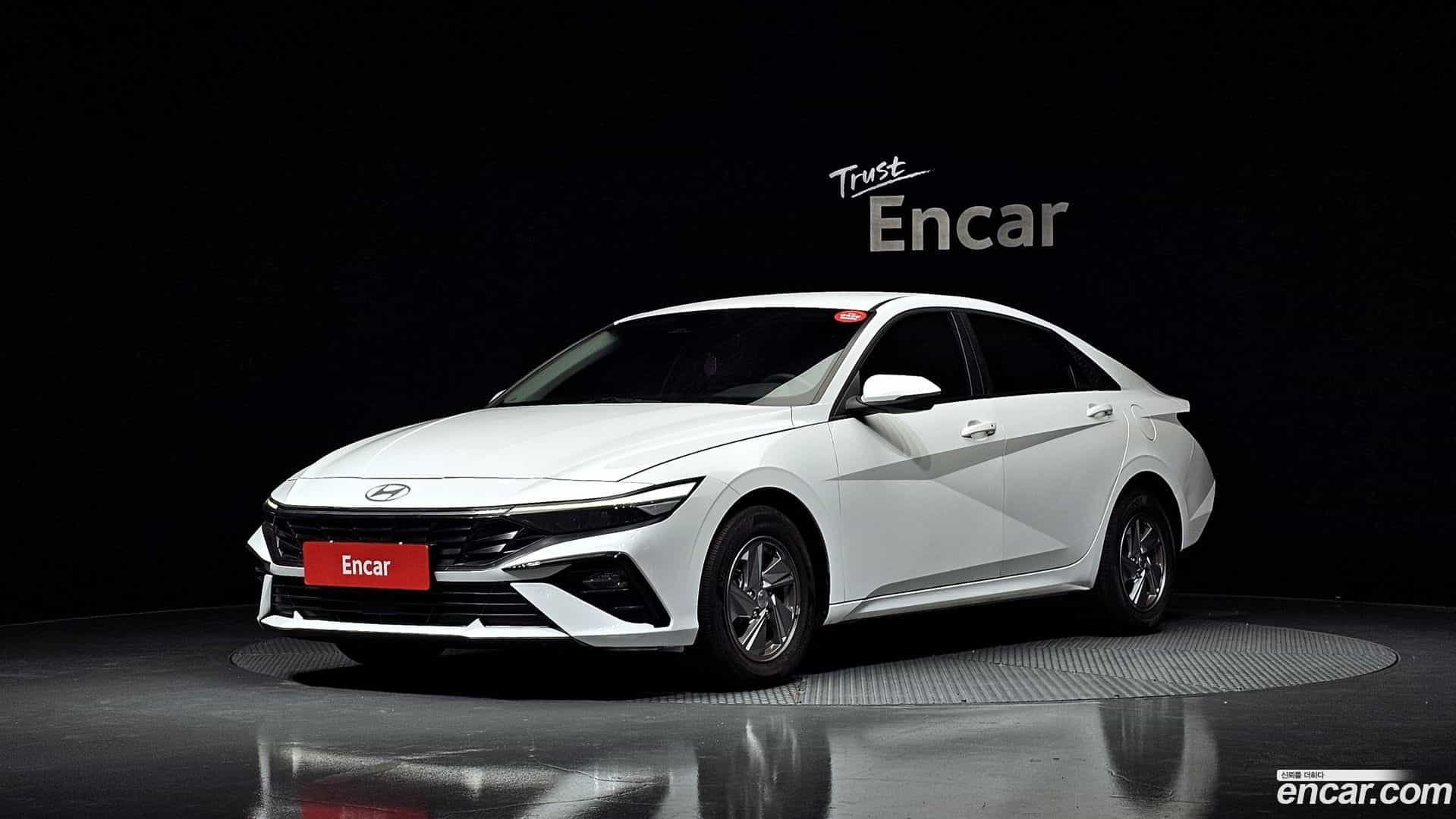 AVANTE Hyundai 2023.6-OUTER-001