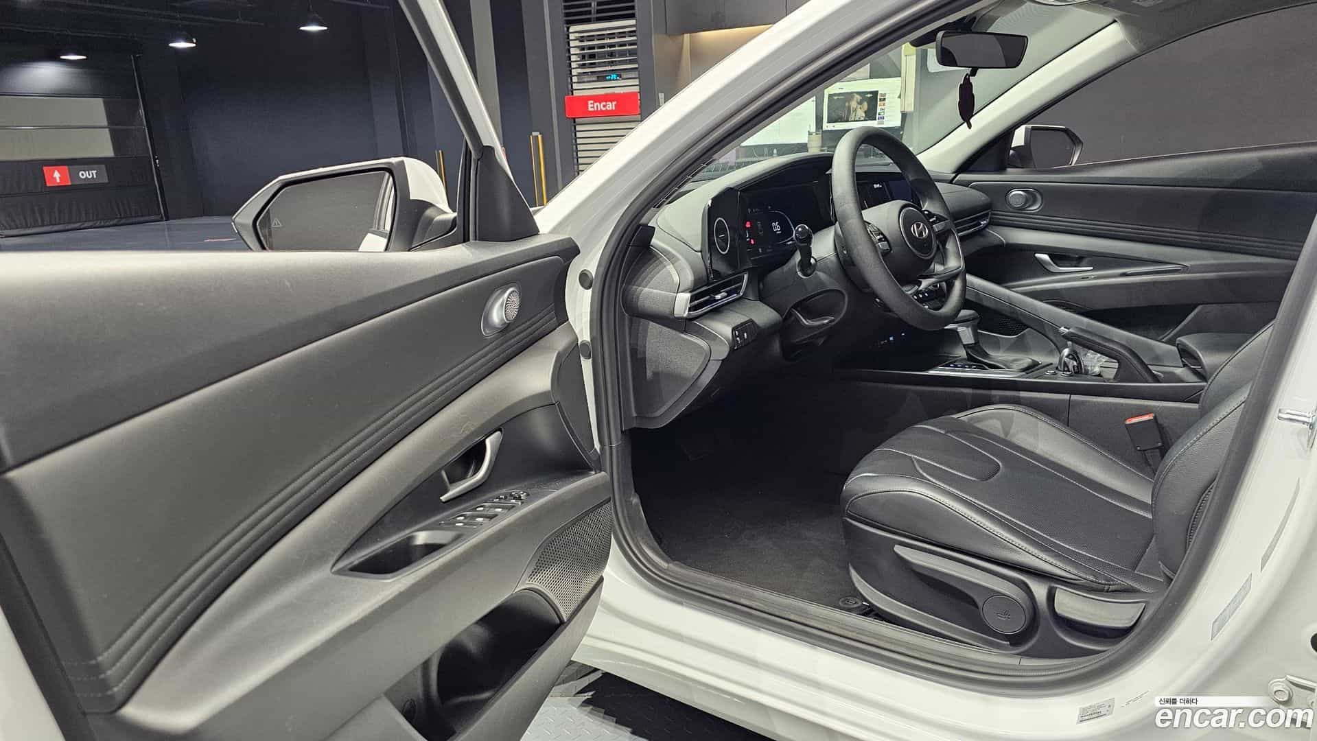 AVANTE Hyundai 2023.6-INNER-010