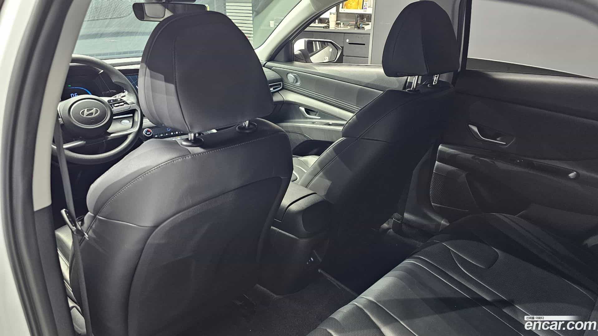 AVANTE Hyundai 2023.6-INNER-036