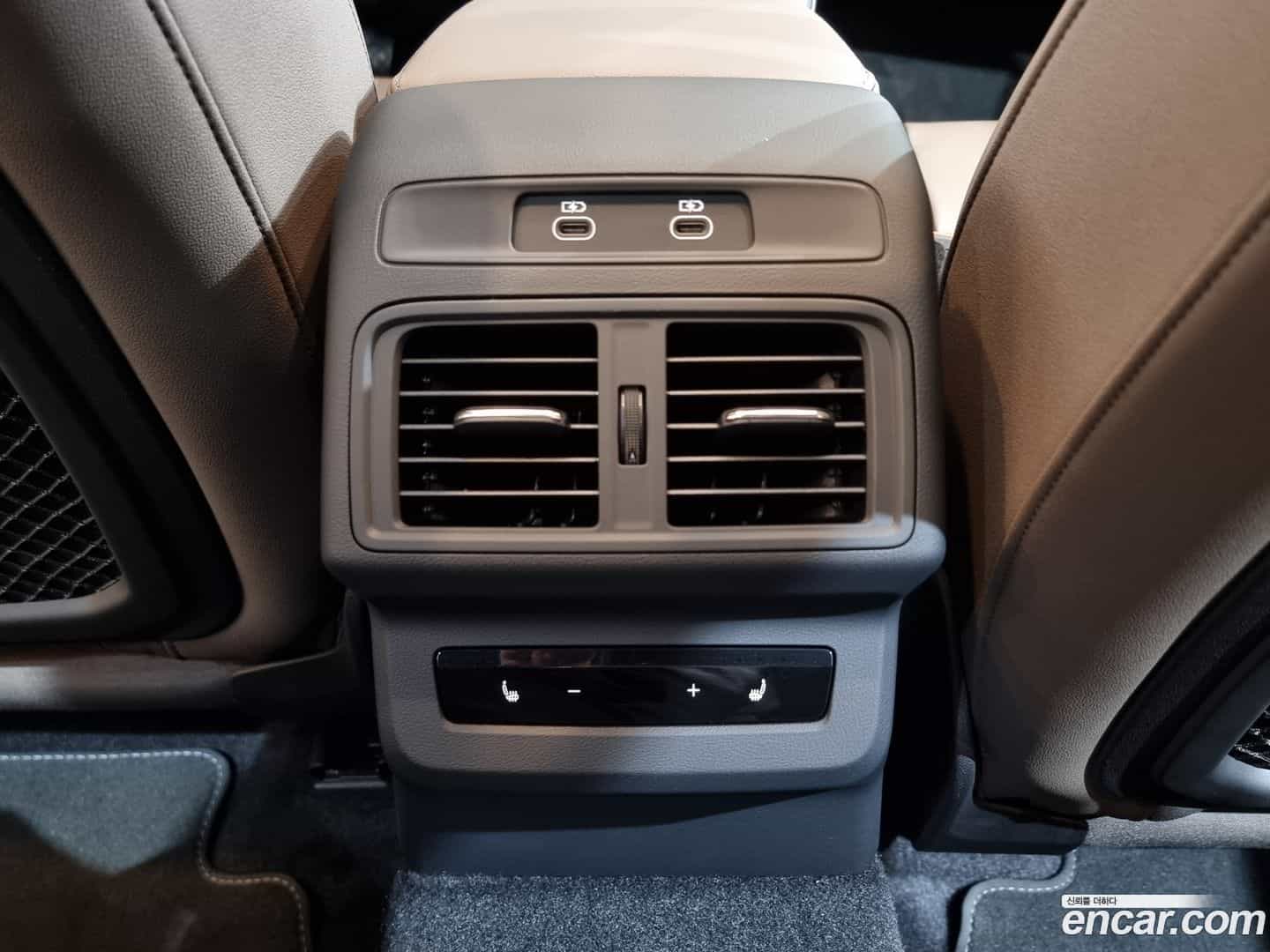 Q5 Audi 2025.6-OPTION-022