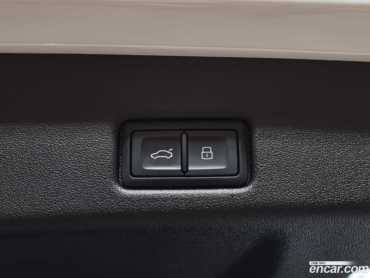 Q5 Audi 2025.6-OPTION-023