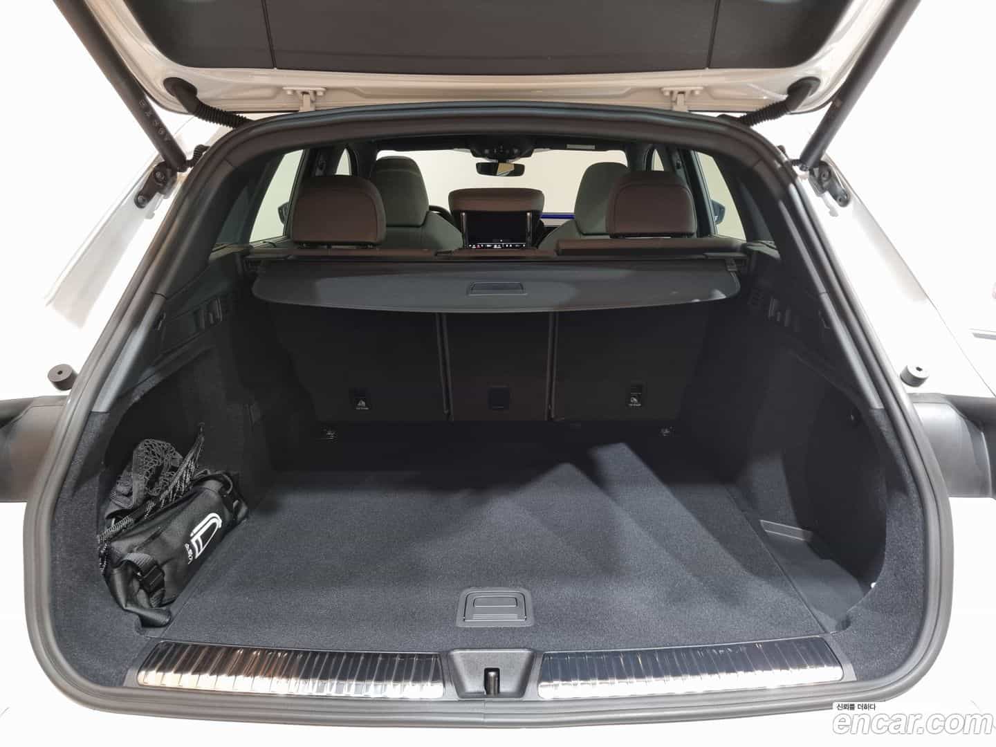 Q5 Audi 2025.6-OPTION-024