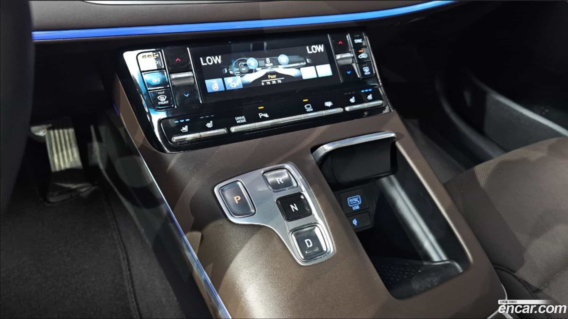 Grandeur Hyundai 2021.1-INNER-009