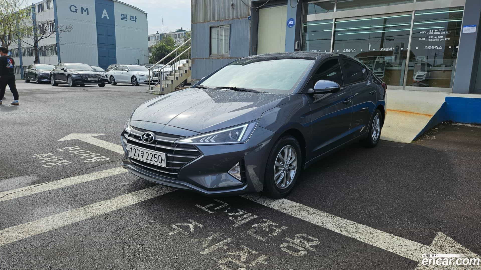 AVANTE Hyundai 2019.8-OUTER-001