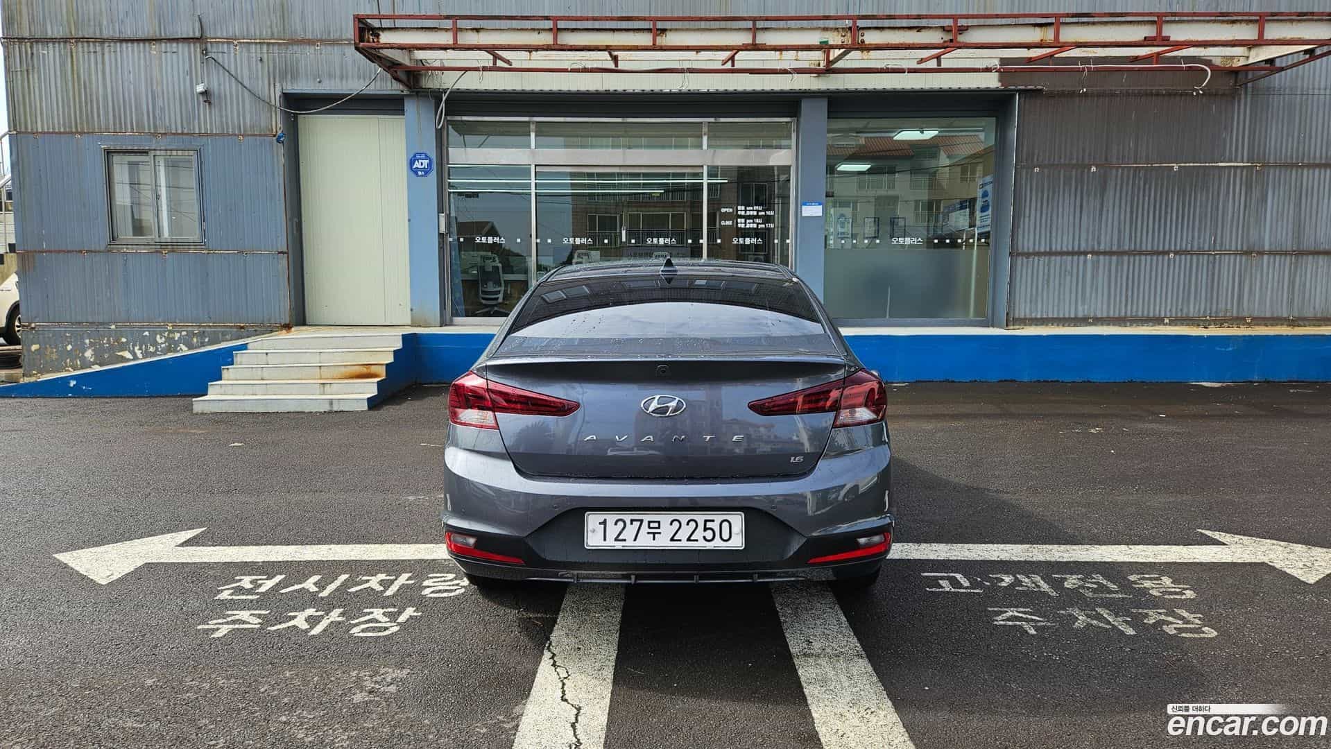 AVANTE Hyundai 2019.8-OUTER-005