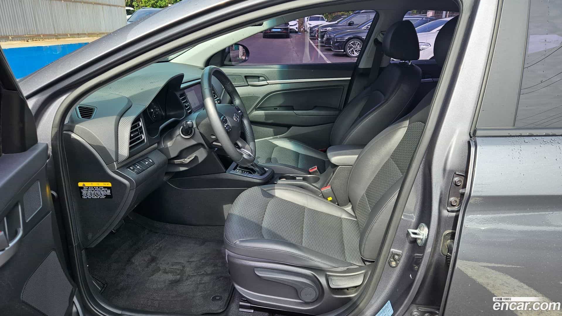 AVANTE Hyundai 2019.8-INNER-007