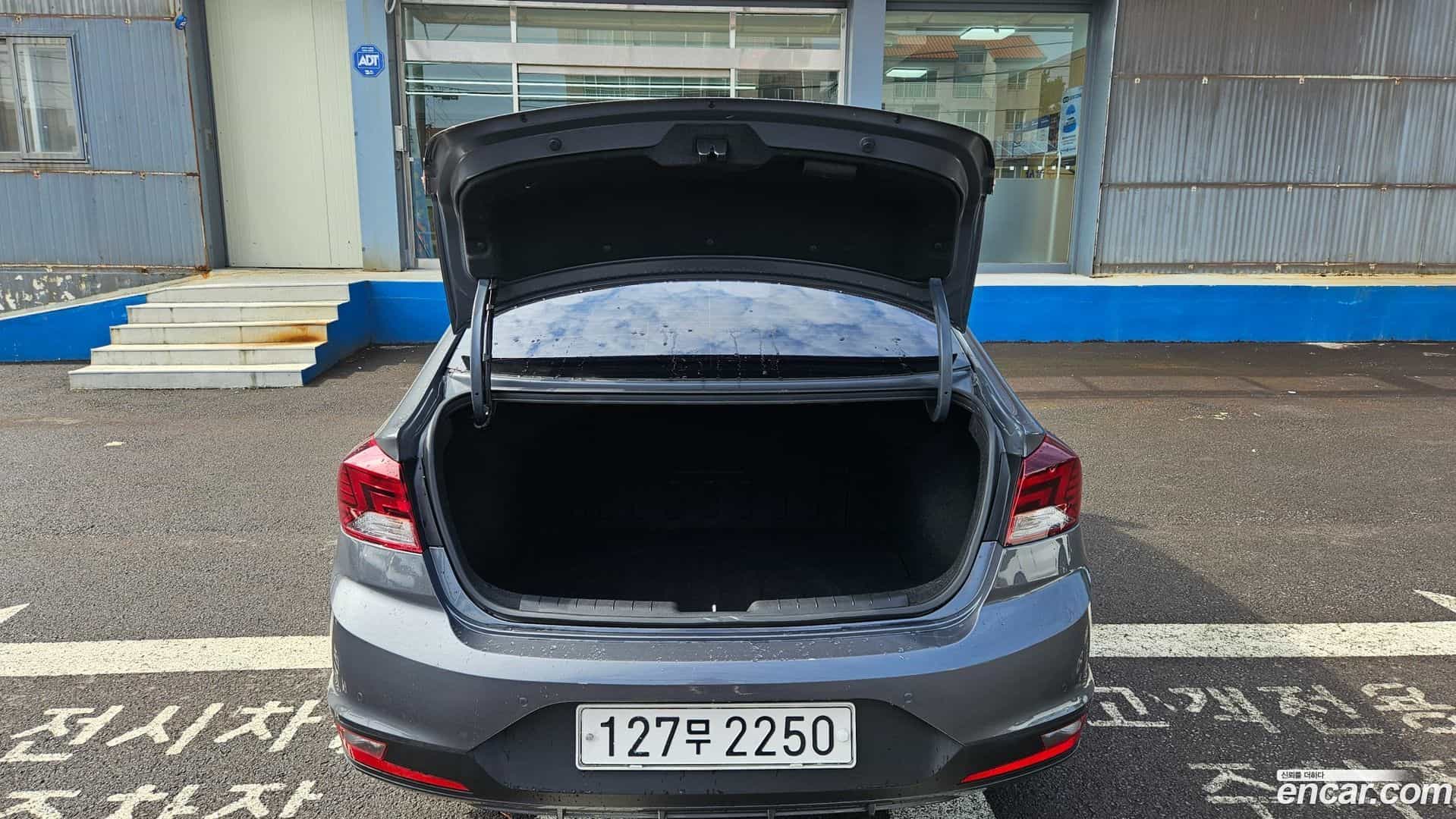 AVANTE Hyundai 2019.8-OPTION-023