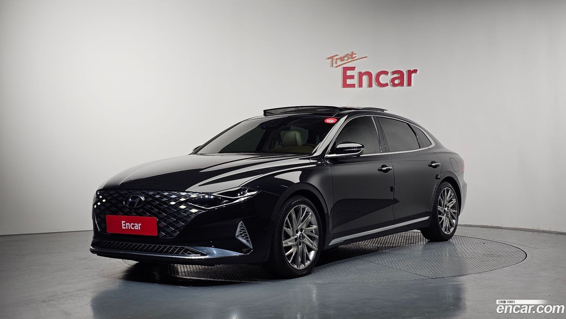 Main__Slider__Photo:Grandeur Hyundai 2020.2-0