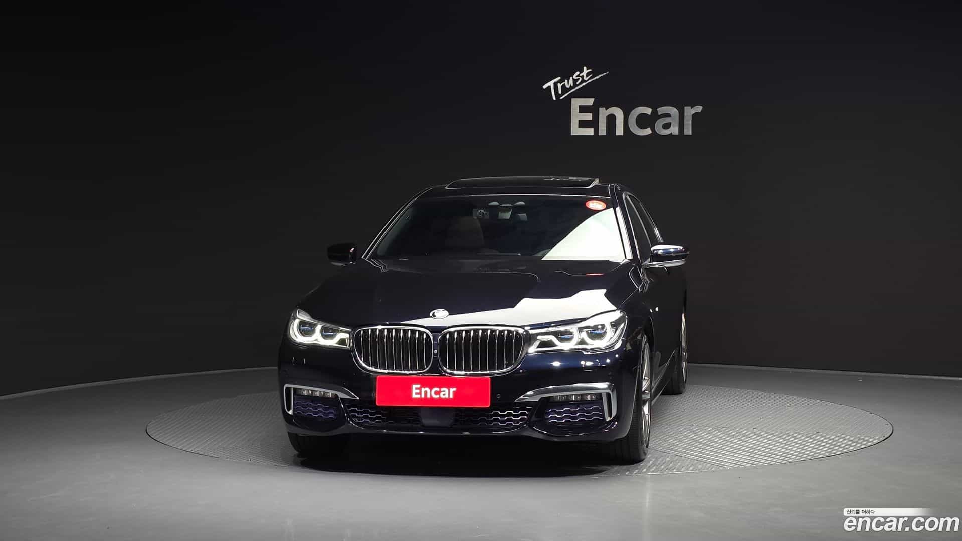7-Series BMW 2017.7-OUTER-003