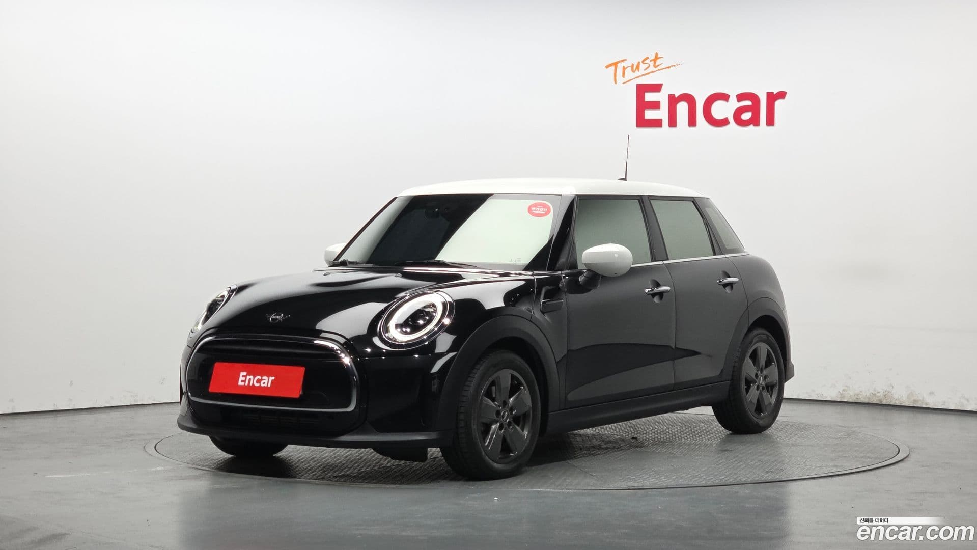 Main__Slider__Photo:Cooper Mini 2022.5-0