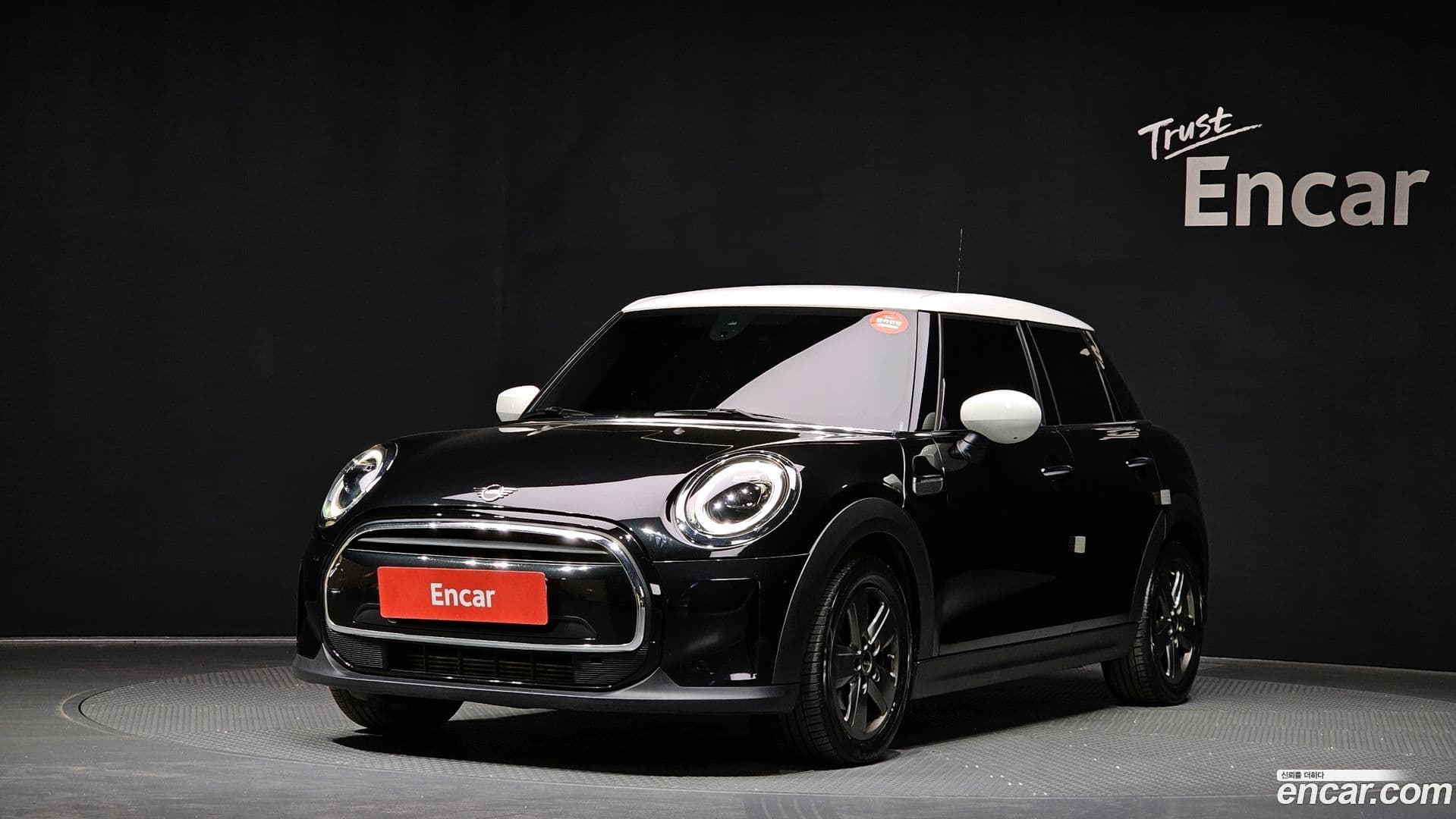 Main__Slider__Photo:Cooper Mini 2022.9-0