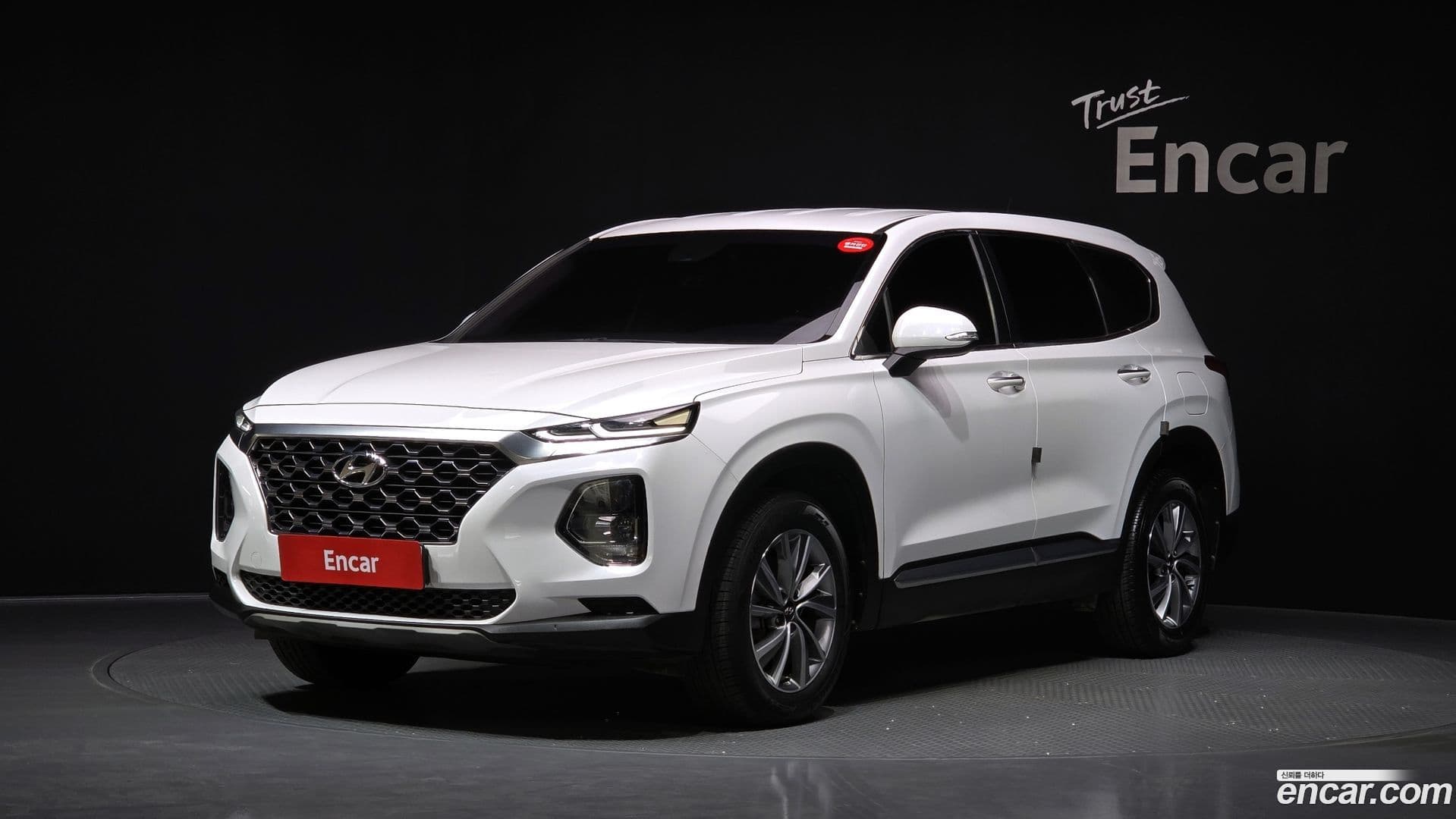 Main__Slider__Photo:Santafe Hyundai 2019.9-0
