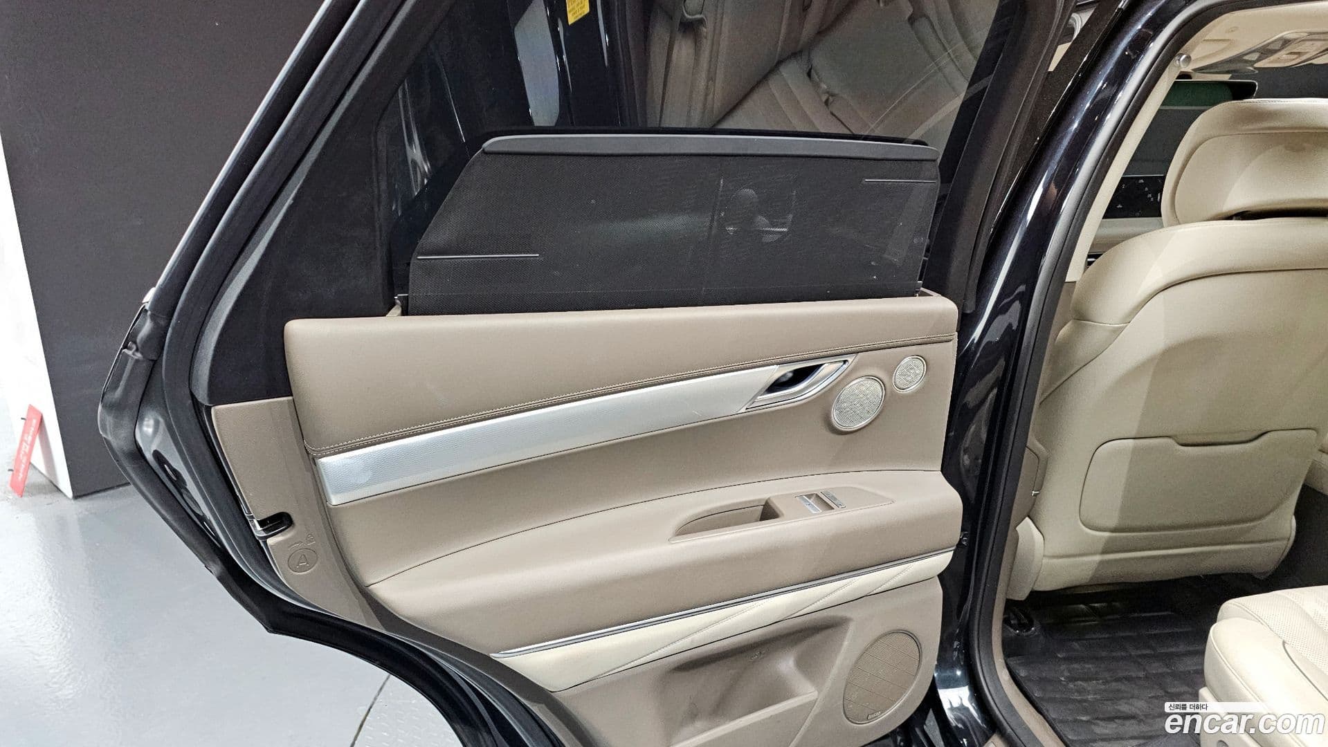 Main__Slider__Photo:GV80 Genesis 2020.4-24