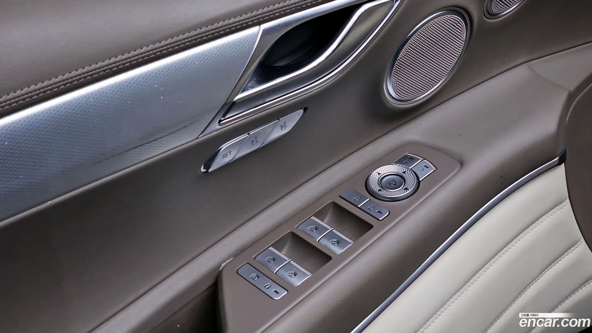 Main__Slider__Photo:GV80 Genesis 2020.4-27