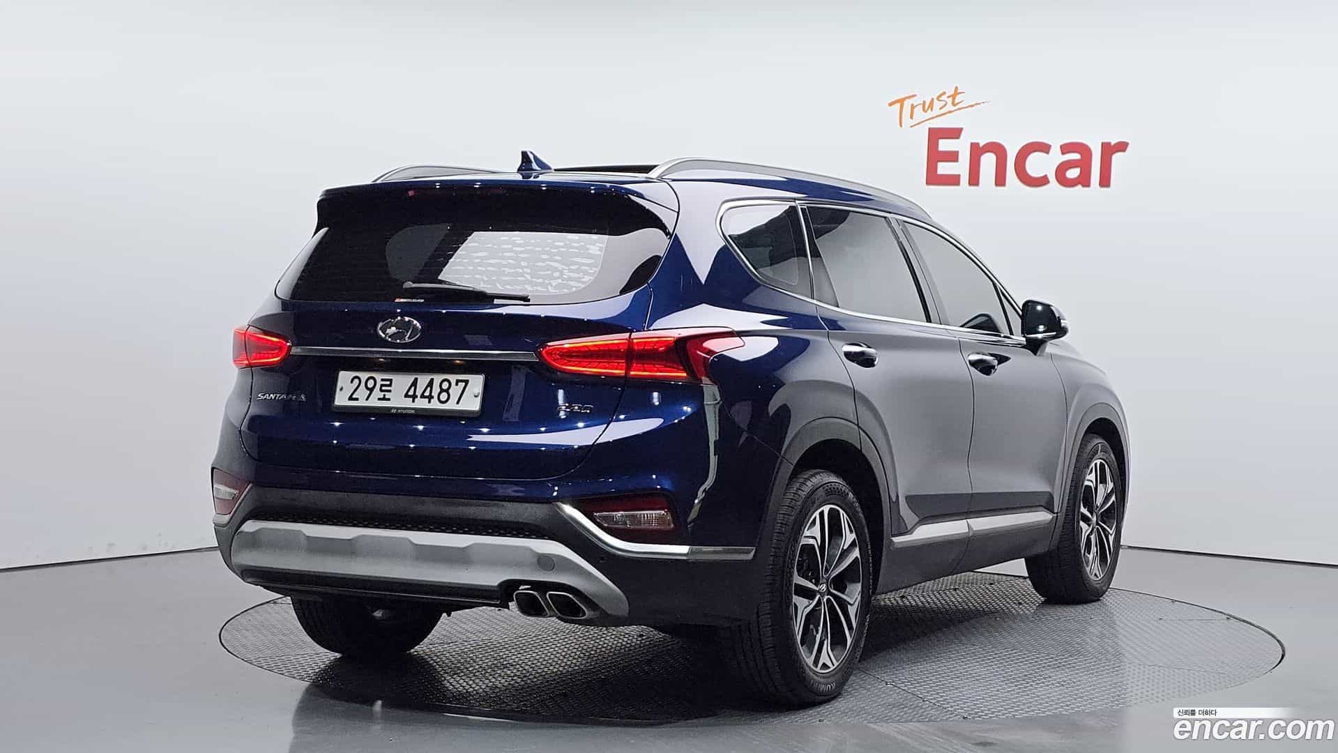 Santafe Hyundai 2018.8-OUTER-002