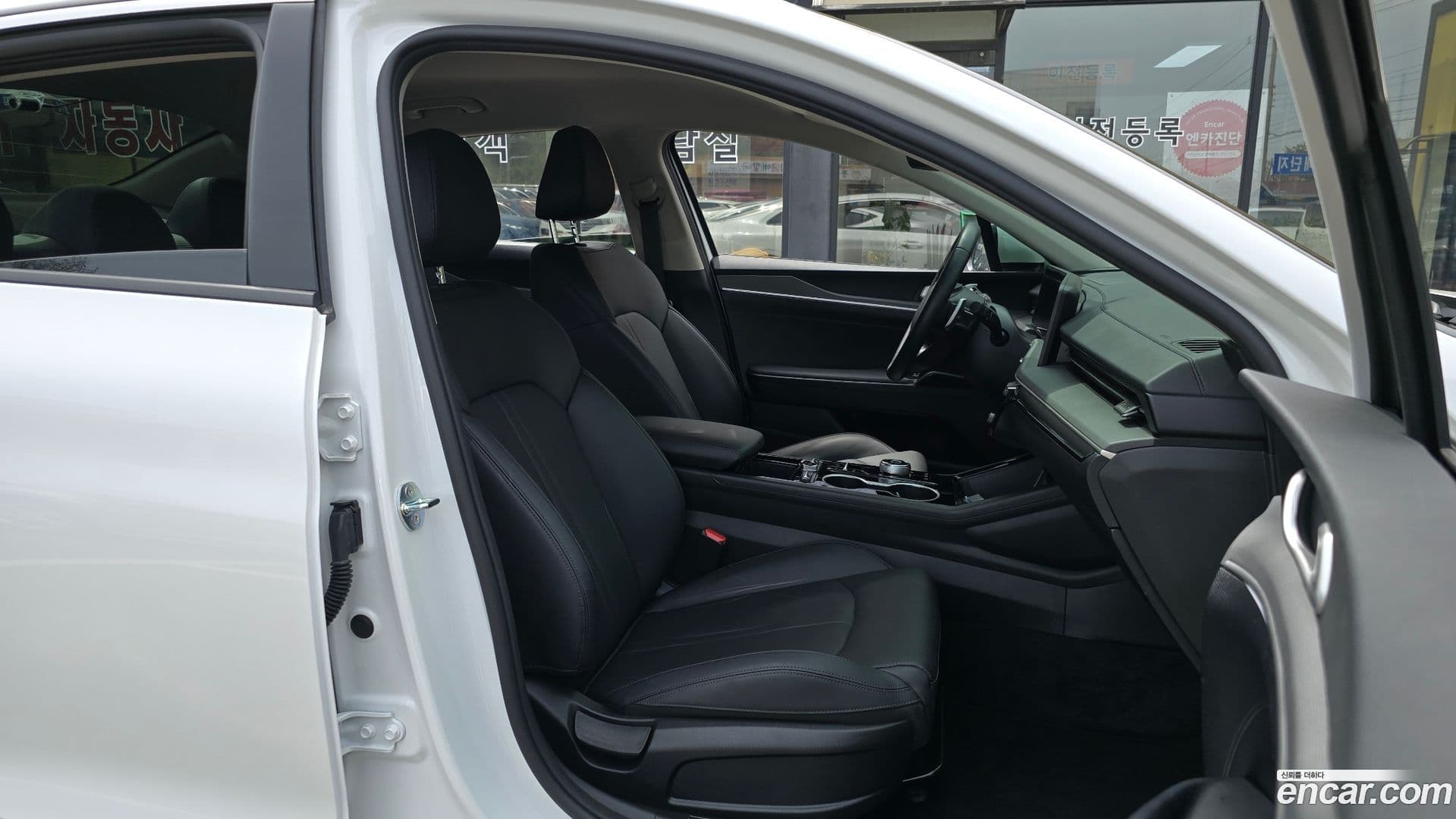 Main__Slider__Photo:K5 Kia 2024.3-10