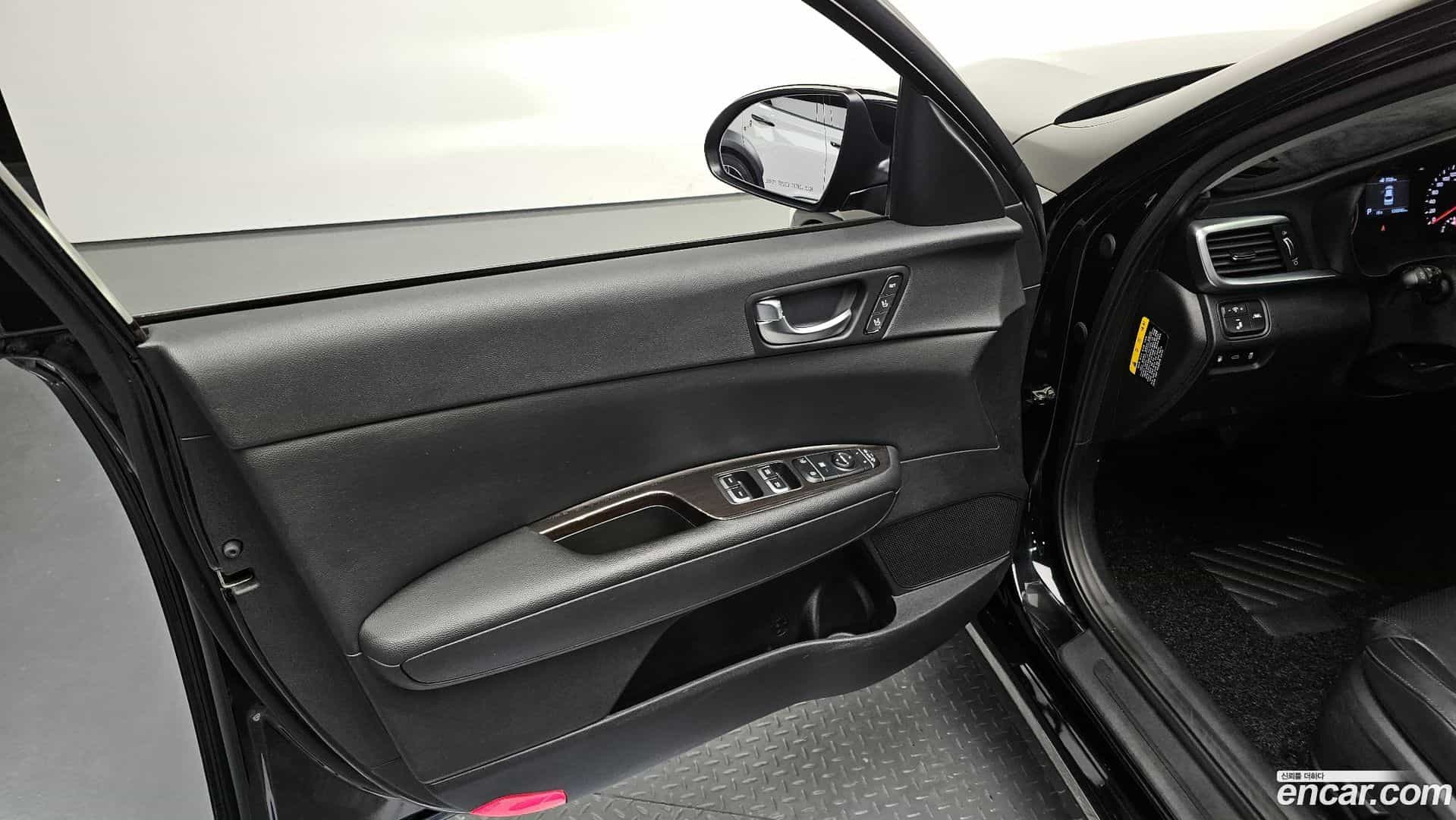 K5 Kia 2019.0-INNER-034