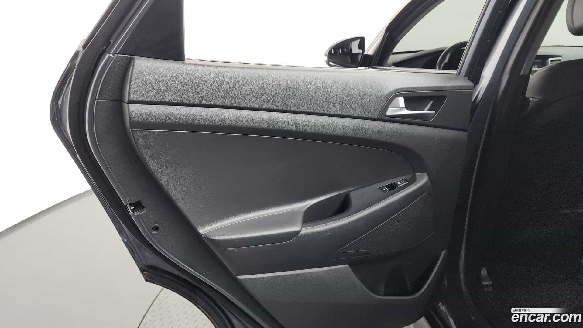 Tucson Hyundai 2016.11-INNER-035