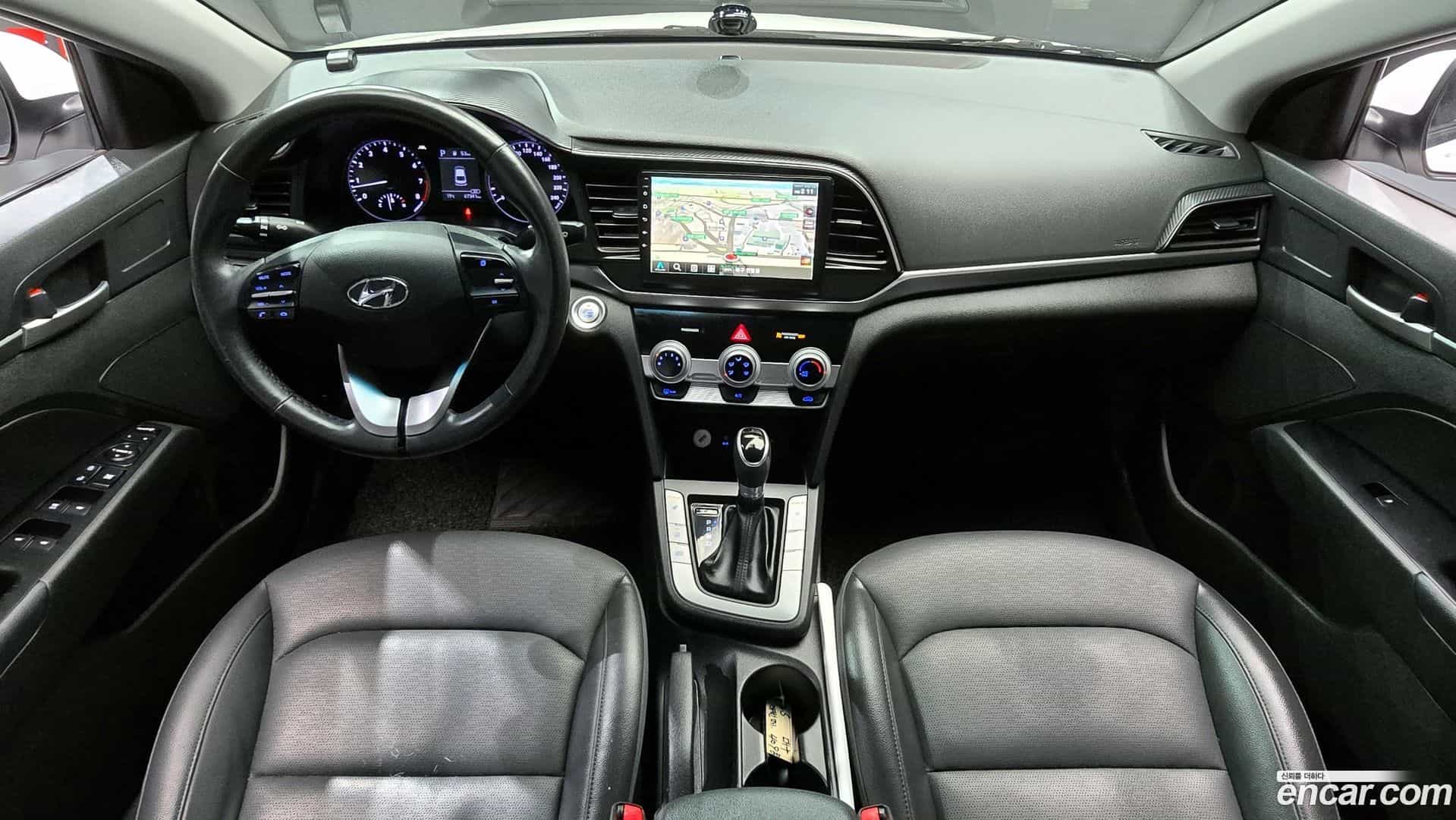 AVANTE Hyundai 2019.11-INNER-007