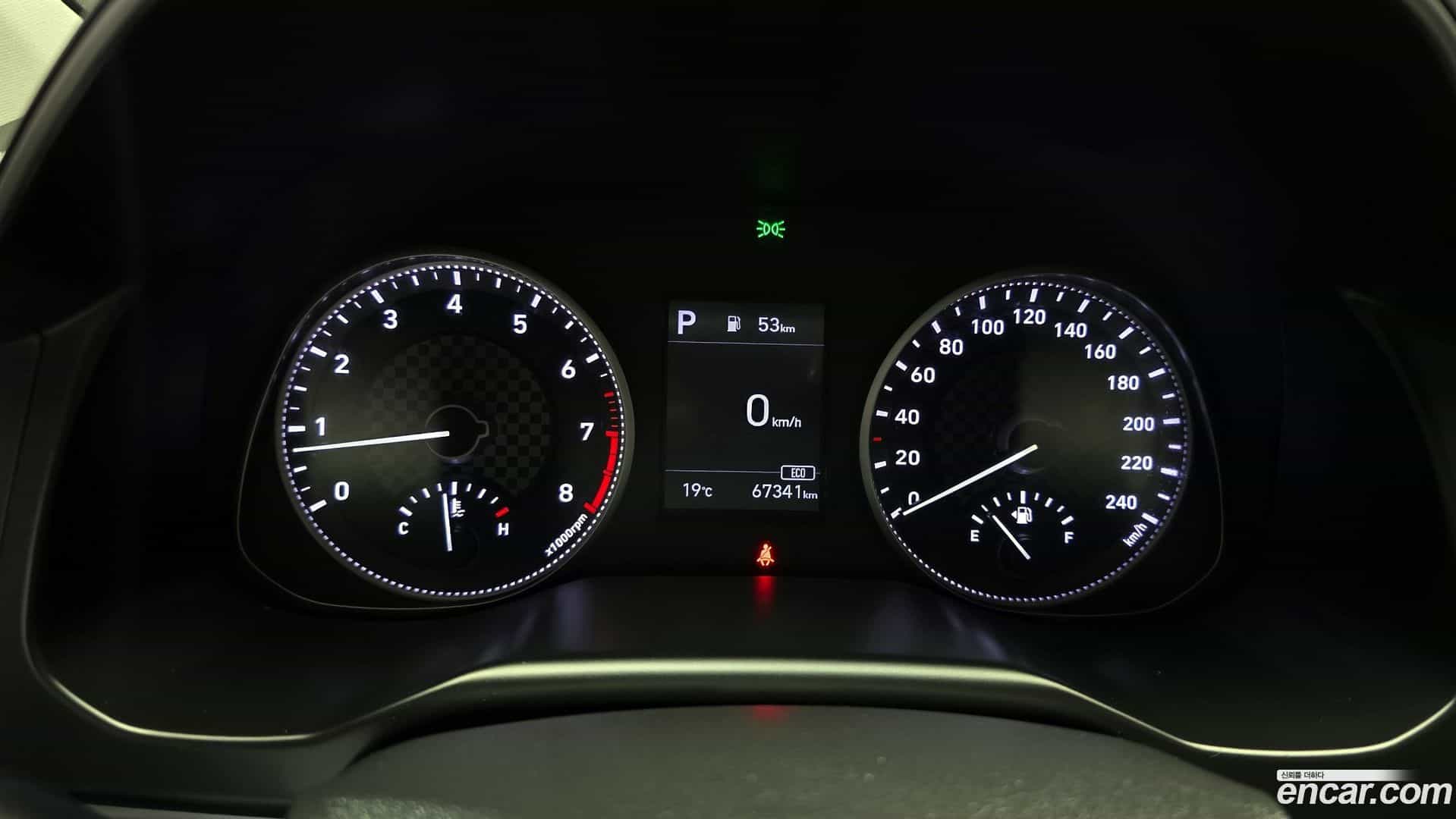 AVANTE Hyundai 2019.11-INNER-008