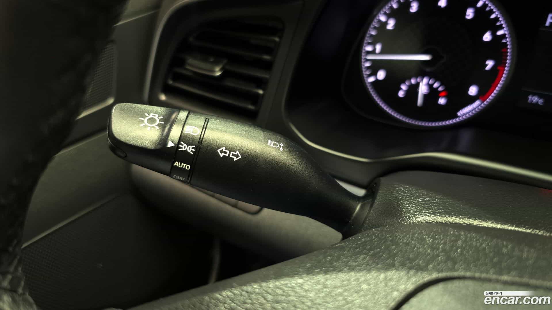 AVANTE Hyundai 2019.11-OPTION-021