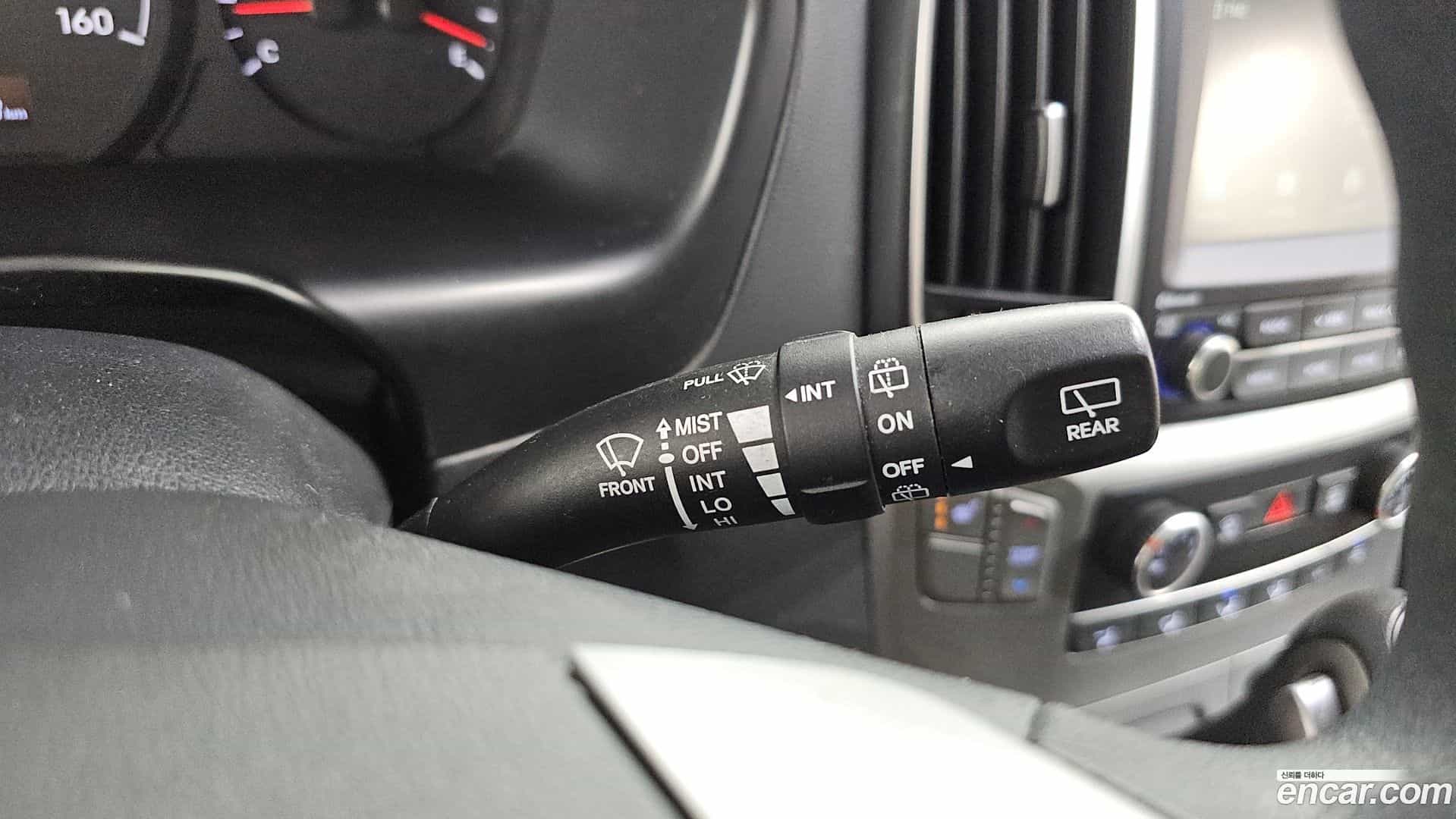 Starex Hyundai 2020.3-OPTION-040