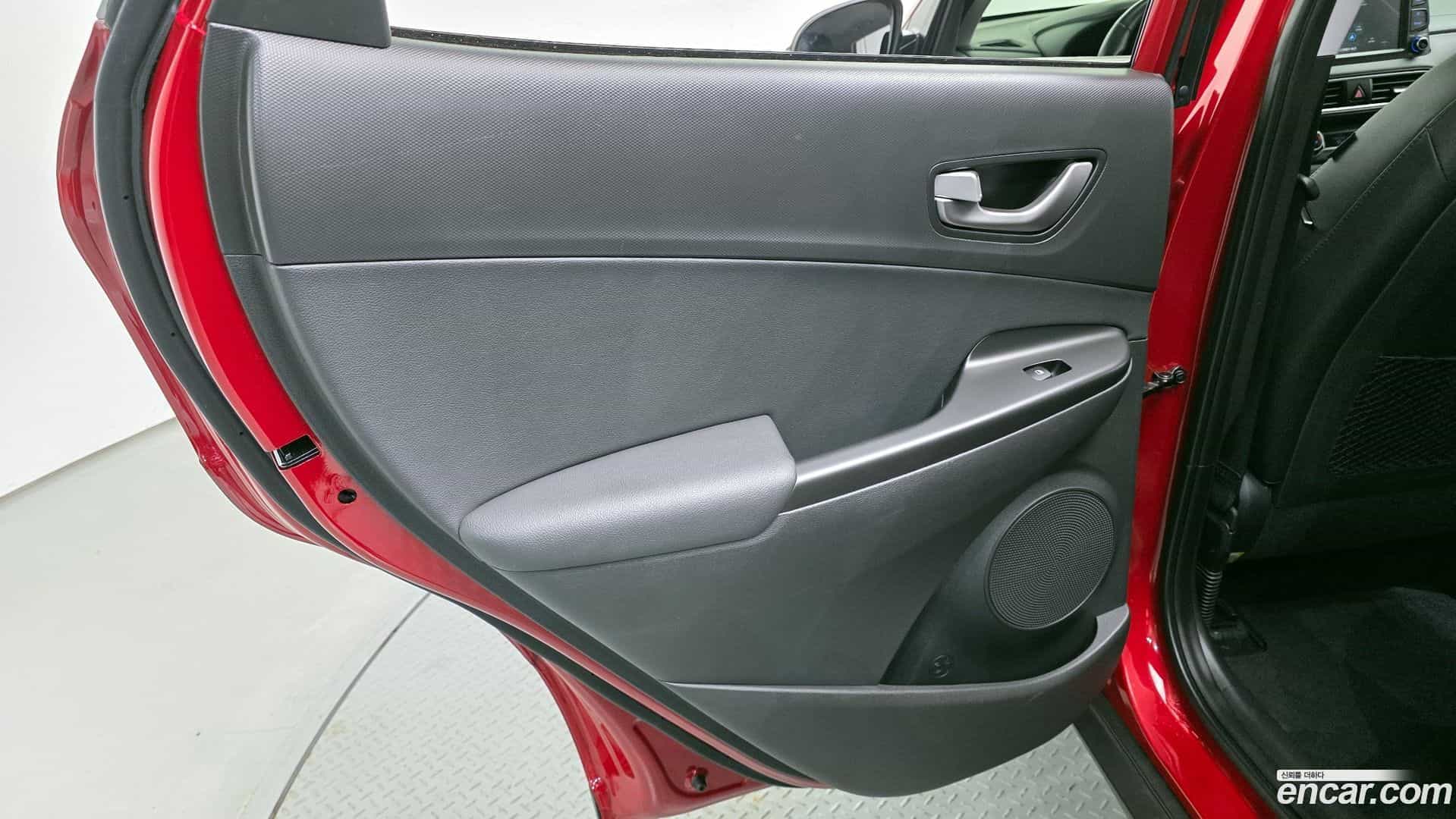 Kona Hyundai 2019.8-INNER-035