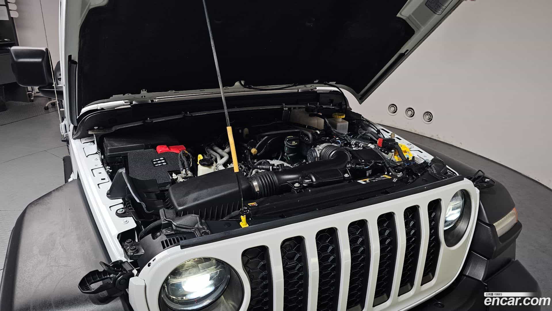 Gladiator Jeep 2022.11-OUTER-006