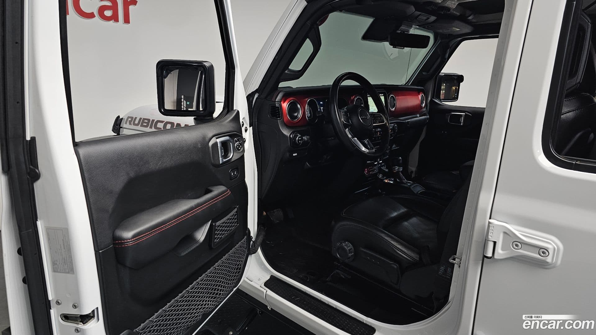 Main__Slider__Photo:Gladiator Jeep 2022.11-9