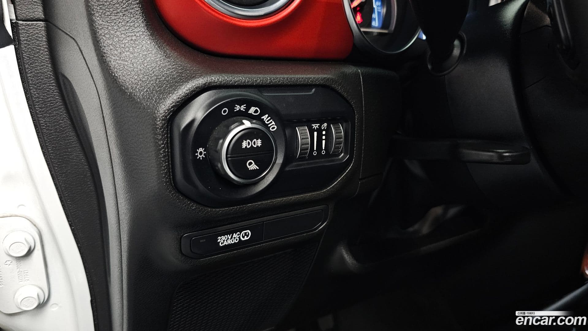 Main__Slider__Photo:Gladiator Jeep 2022.11-16