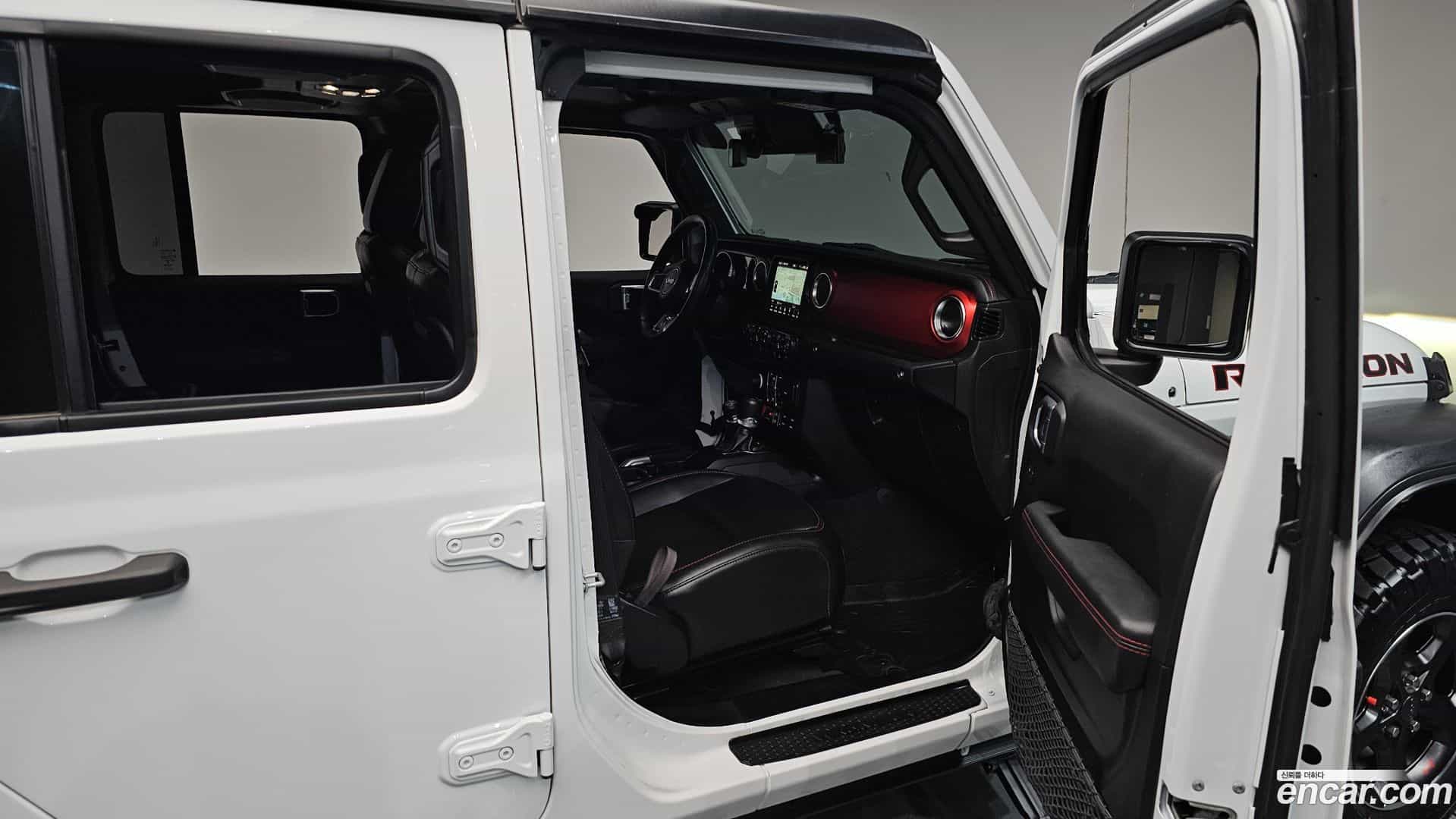 Gladiator Jeep 2022.11-INNER-036