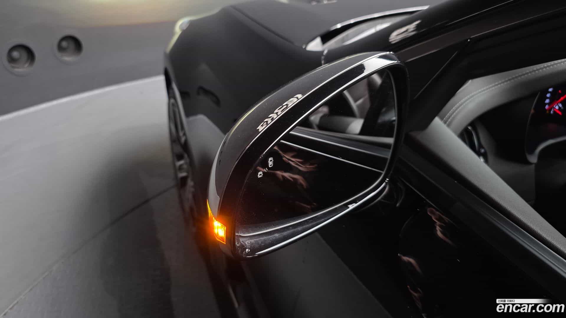 Stinger Kia 2017.10-OPTION-046