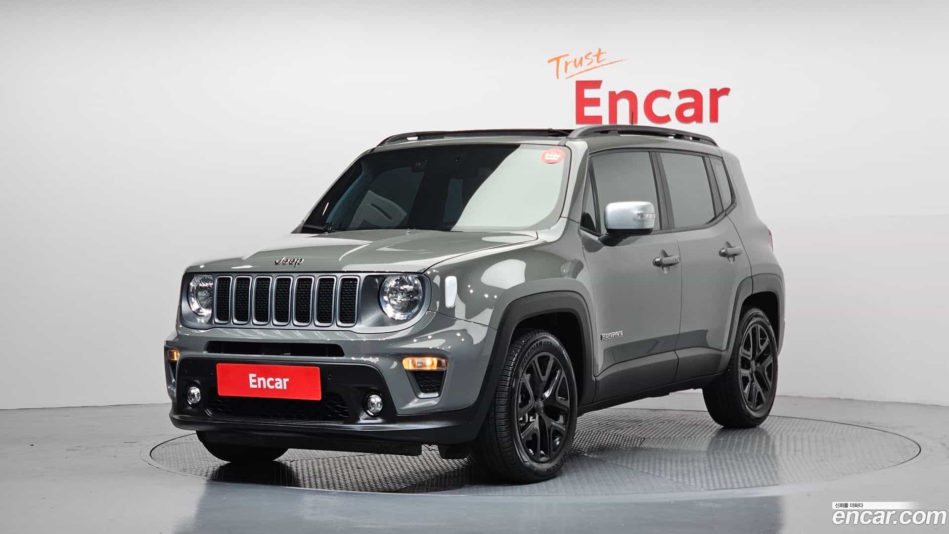 Renegade Jeep 2022.10-OUTER-001