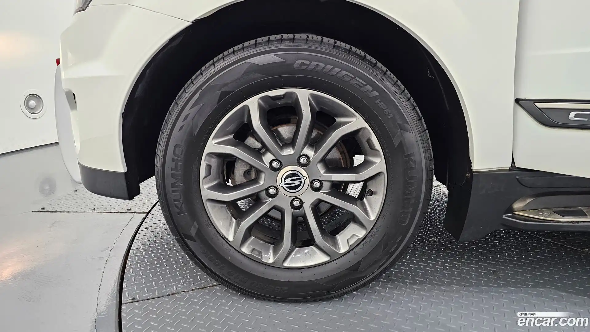 KORANDO KG Mobility 2015.8-OUTER-005