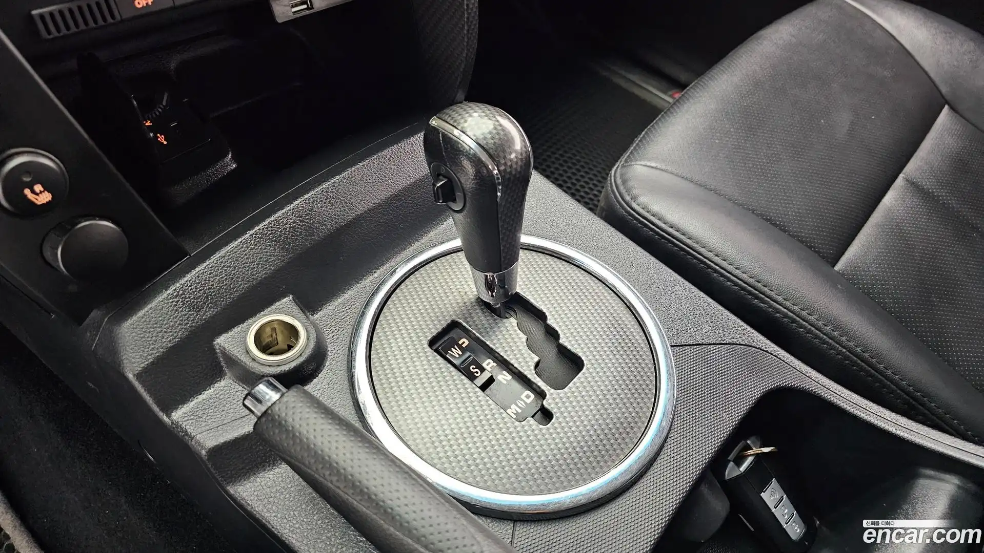 KORANDO KG Mobility 2015.8-INNER-009