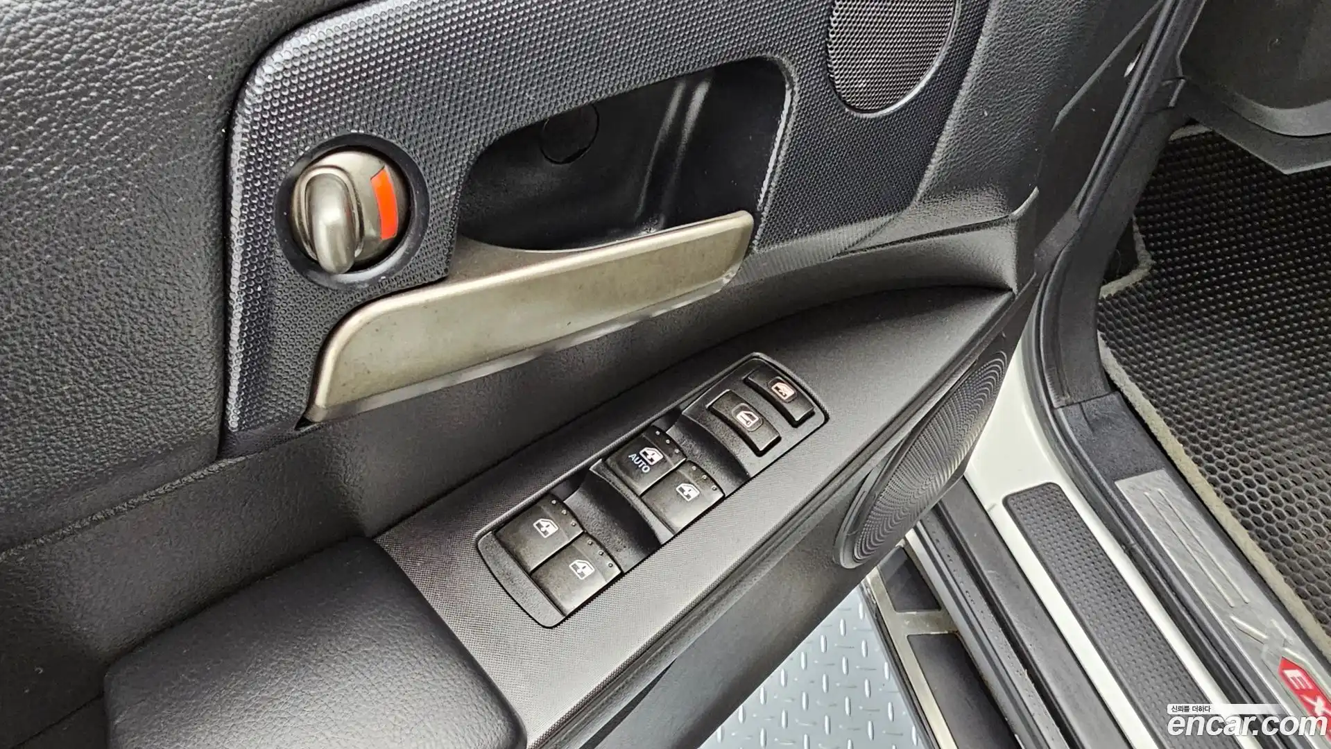 KORANDO KG Mobility 2015.8-OPTION-020