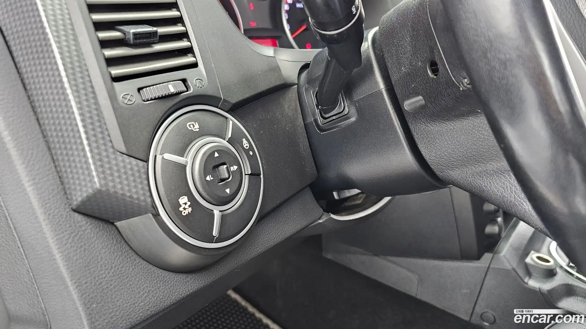 KORANDO KG Mobility 2015.8-OPTION-021