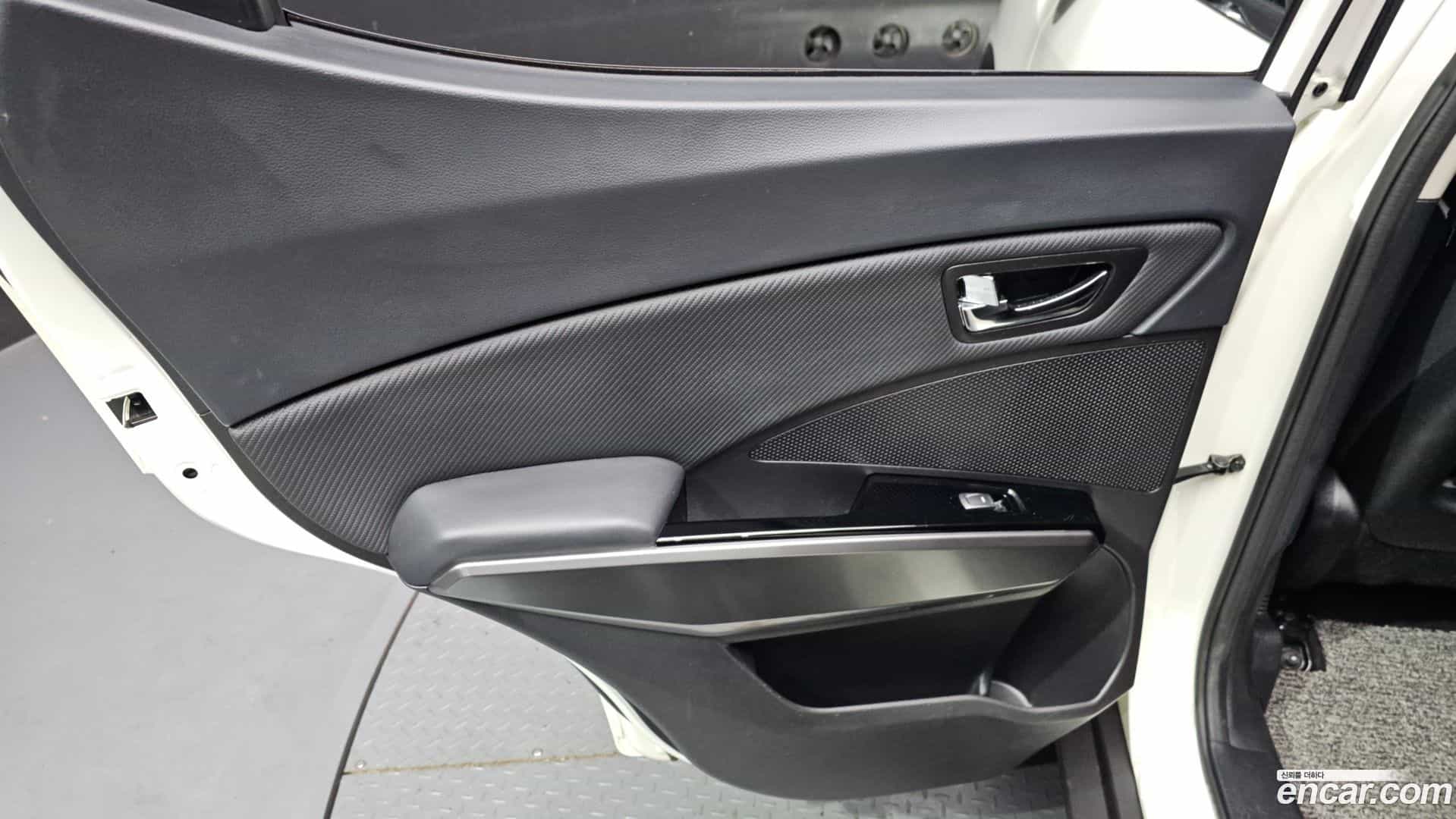 TIBOLI KG Mobility 2019.8-INNER-035