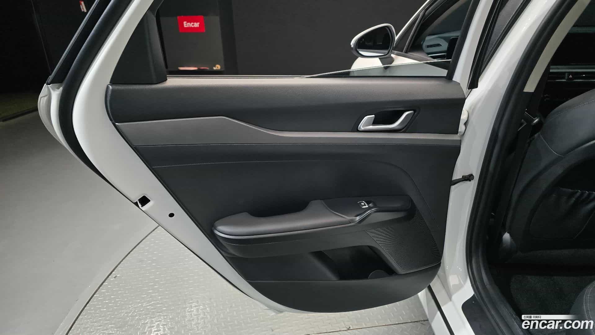 K5 Kia 2021.2-INNER-035