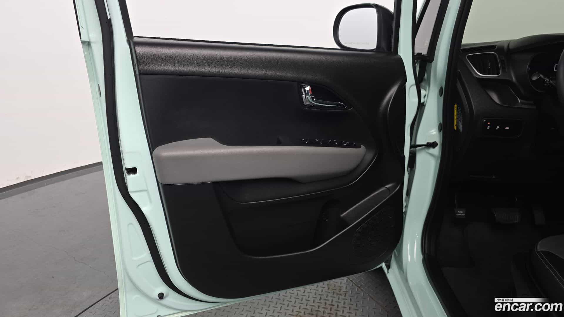 RAY Kia 2022.5-INNER-034