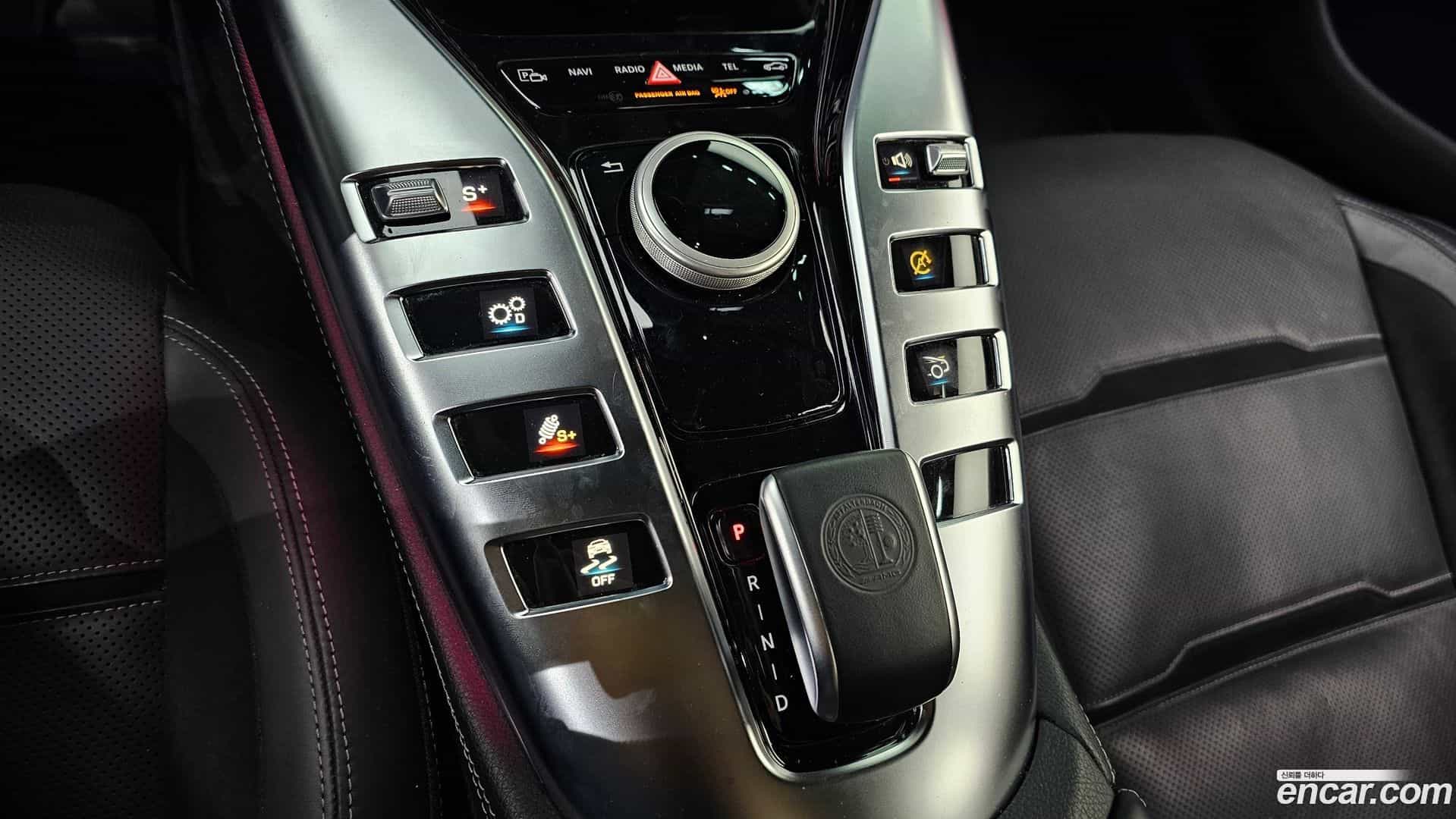 AMG GT Mercedes-Benz 2019.9-INNER-009